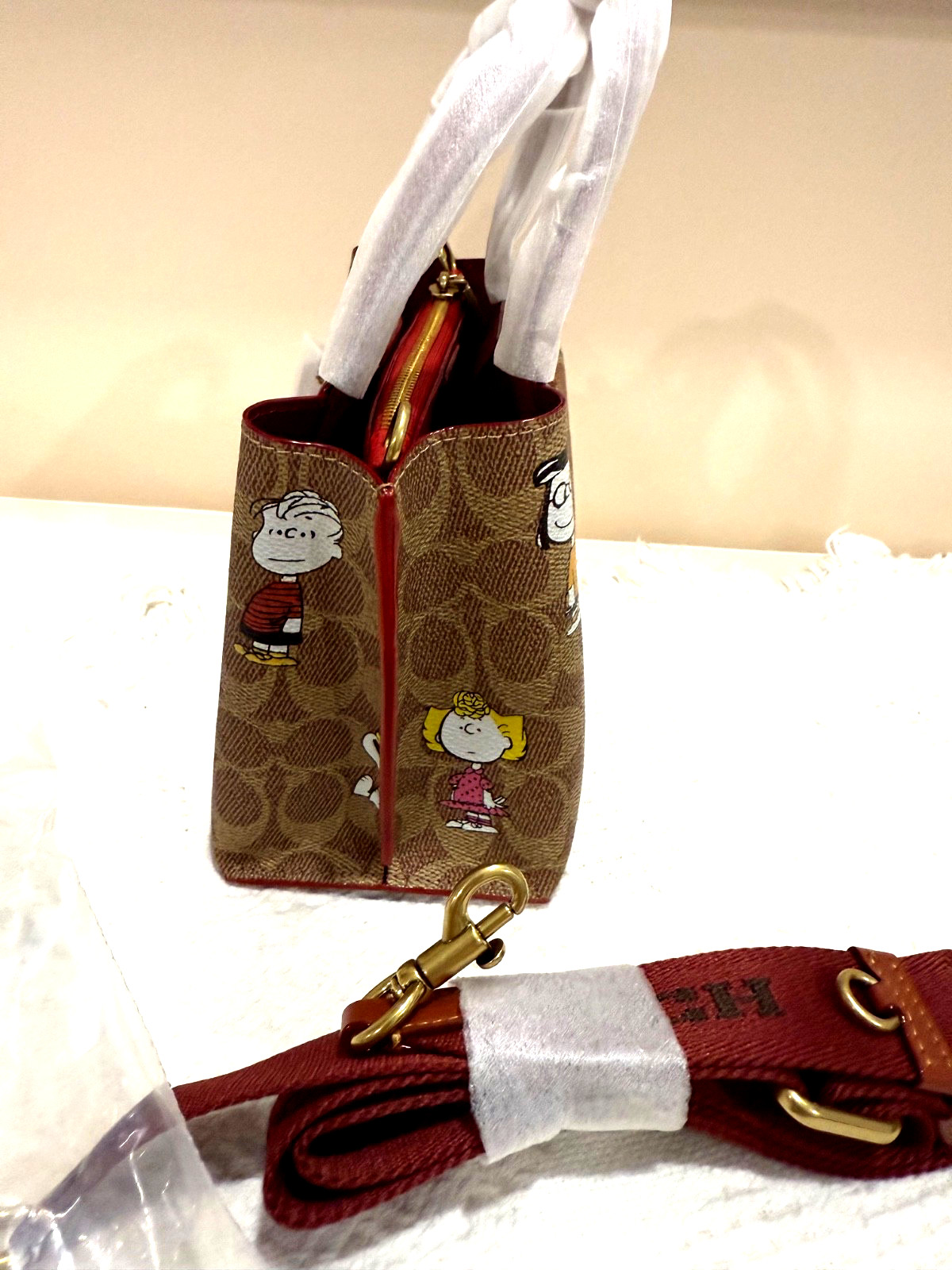 NEW COACH X PEANUTS CBF74 Willow Tote 18, Signature Canvas Removable Pouch