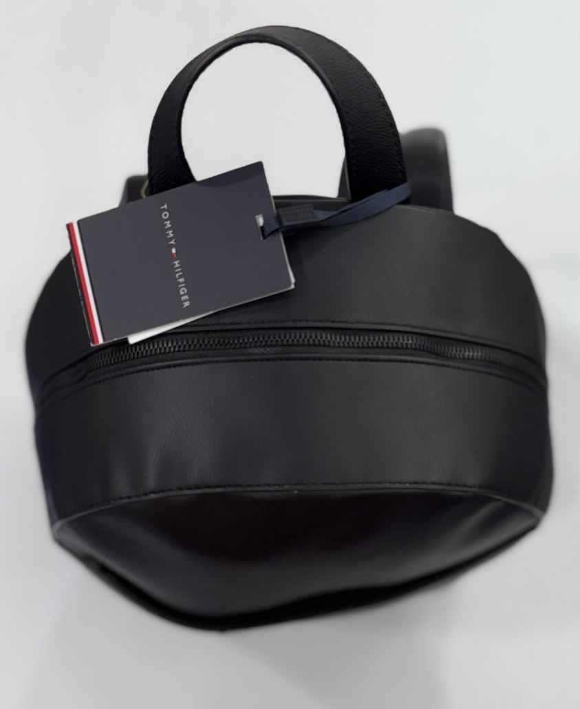 Tommy Hilfiger Men’s Dome Logo Backpack, Black, One Size