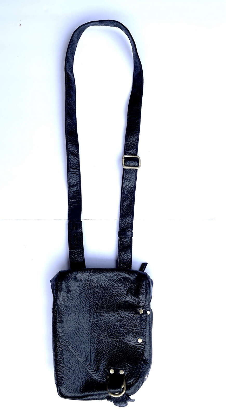 Men’s / Unisex Shoulder bag from TONY BELLUCCI genuine leather Black
