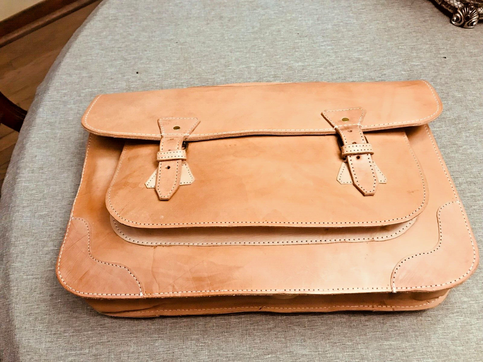 Natural Tan Burnished Belting Leather Briefcase / Messenger Bag – SPAIN