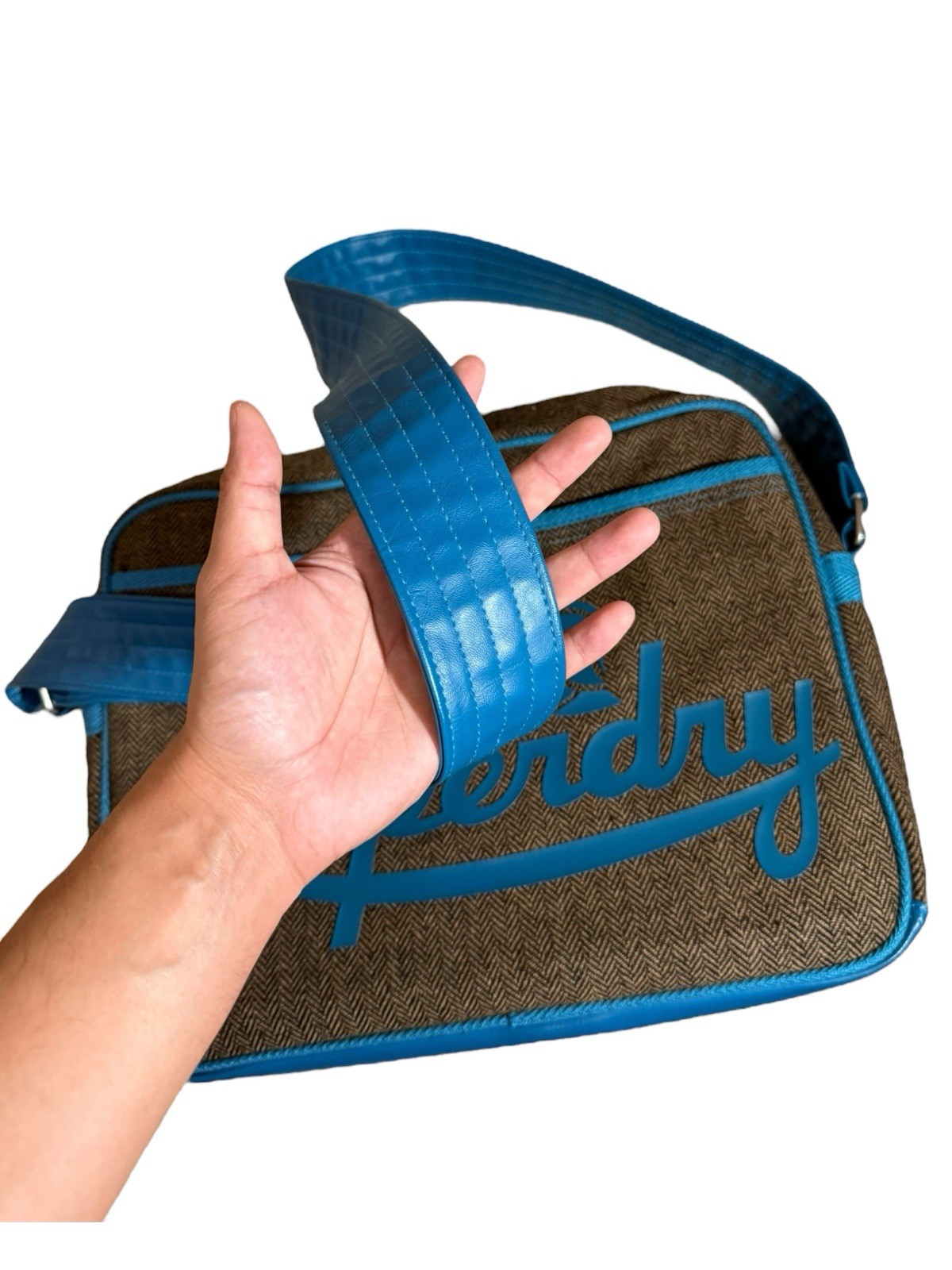 Superdry Icarus Mini Alumni Bag