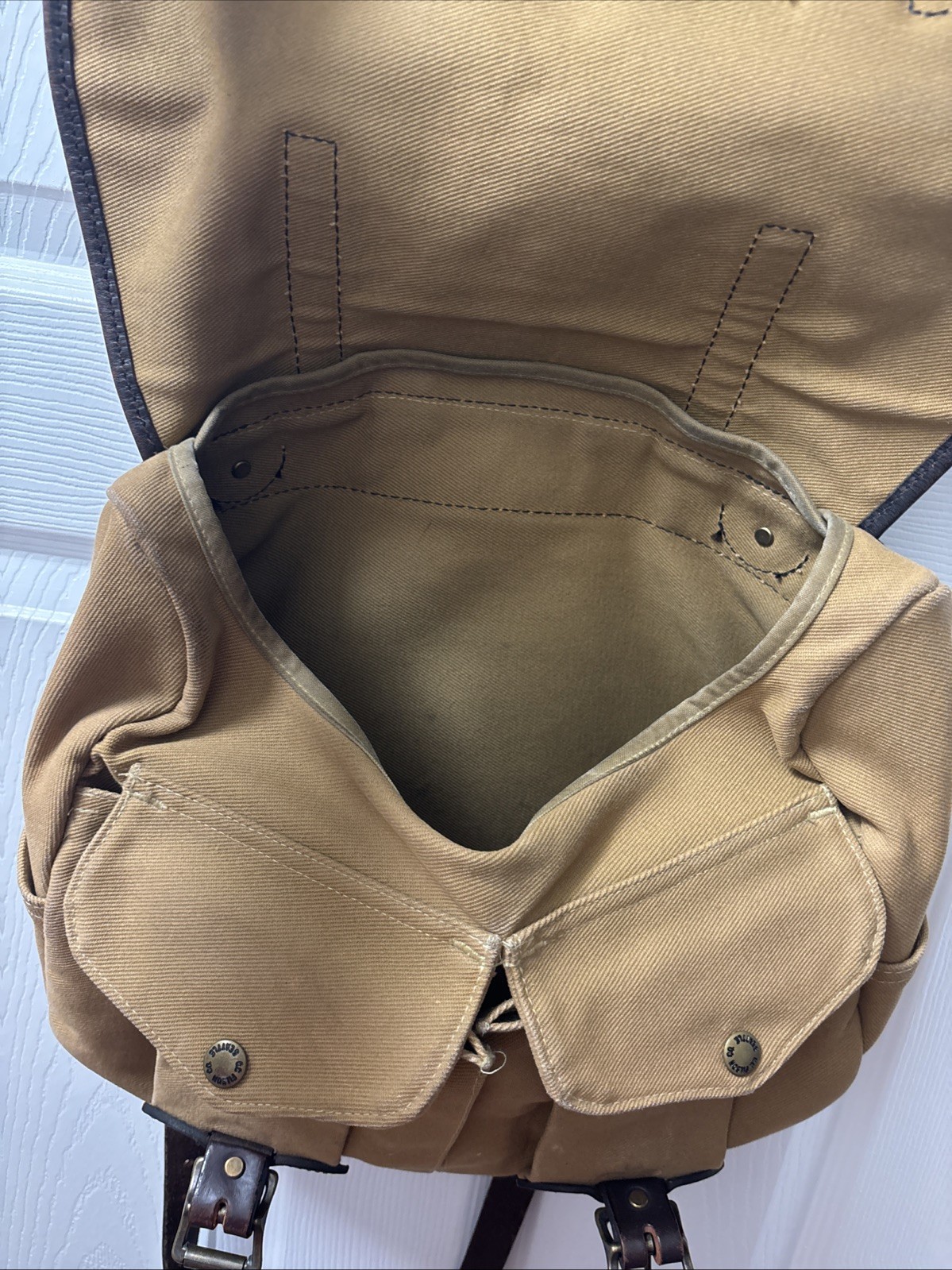 Filson Rugged Twill Field Bag | Medium – 14L | Tan