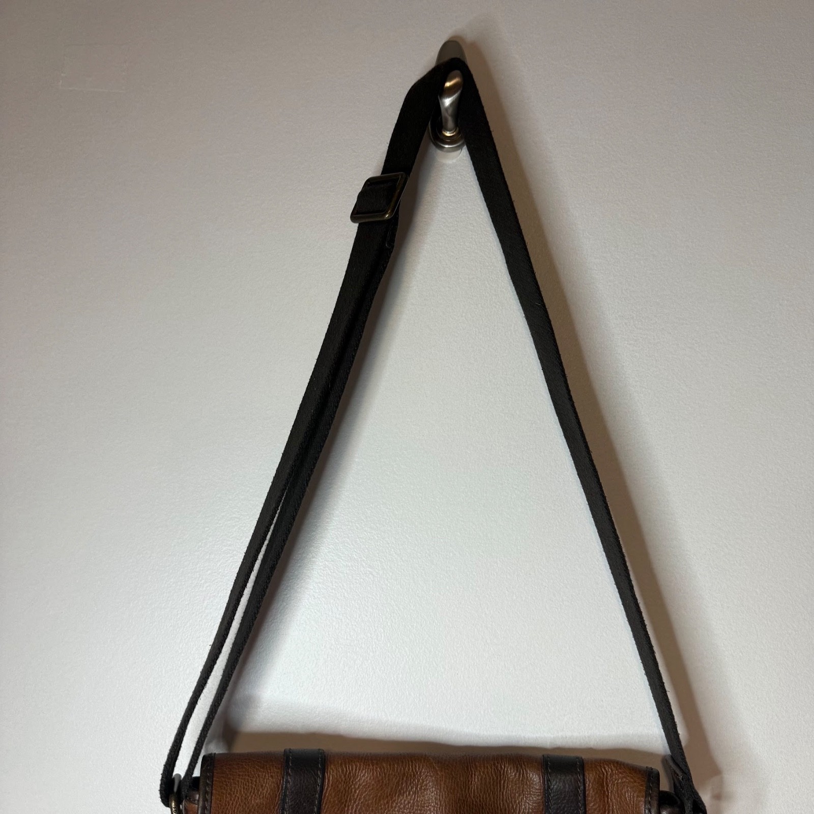 Fossil Men’s Messenger Crossbody Satchel Brown Leather Bag Two Tone