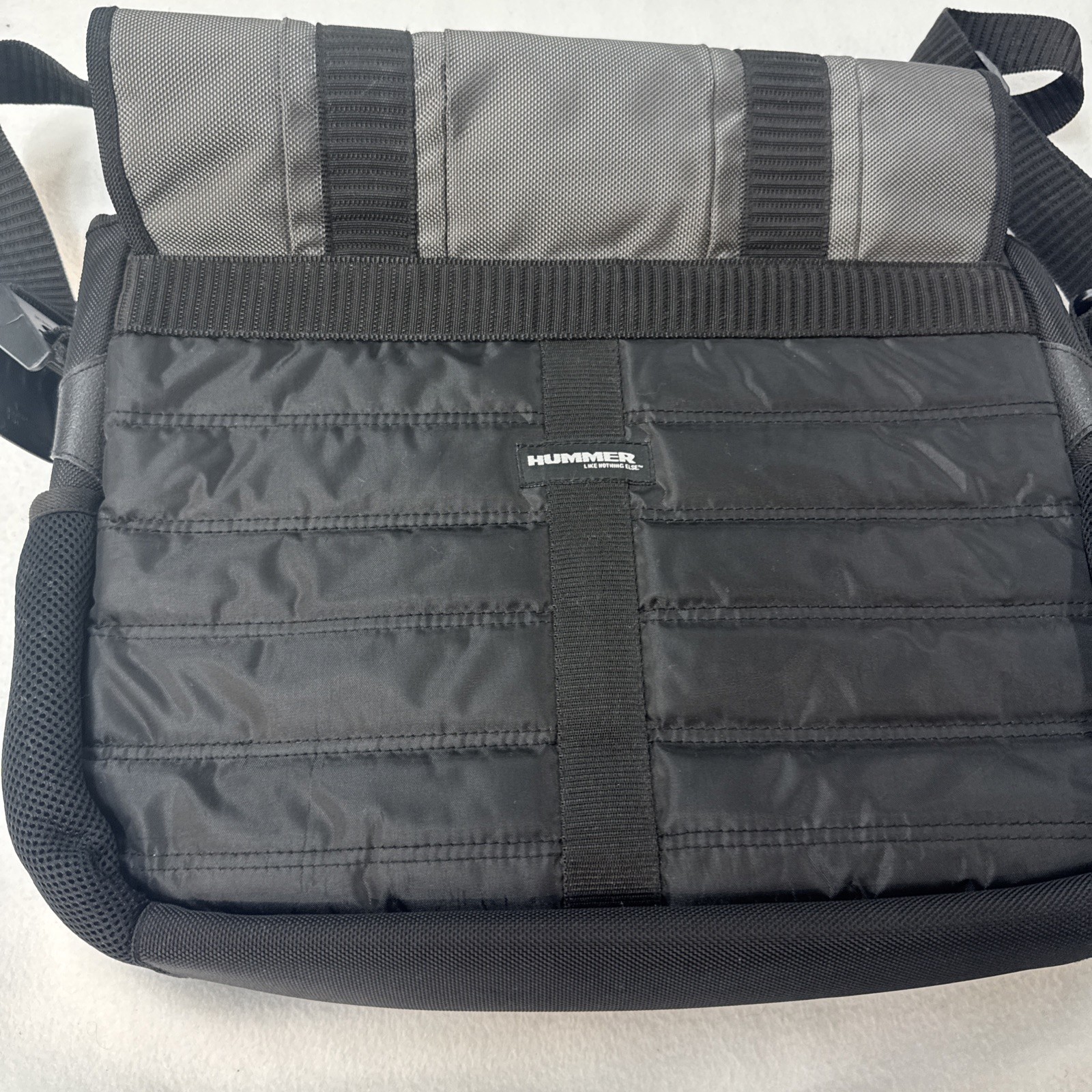 HUMMER MESSENGER LAPTOP COMPUTER SHOULDER BRIEFCASE BAG 17×14 clean