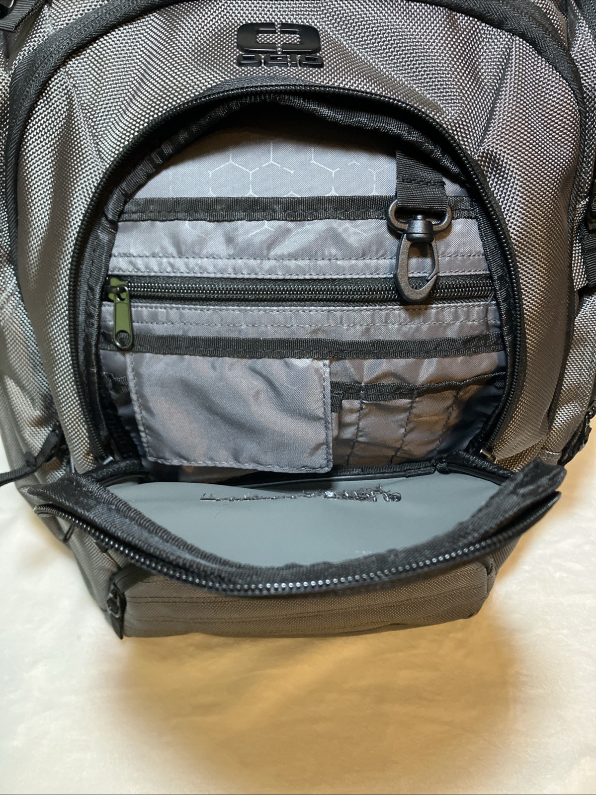 OGIO Metro Street Backpack, Gray, 9 External Pockets Tech Laptop, NWT, (Branded)