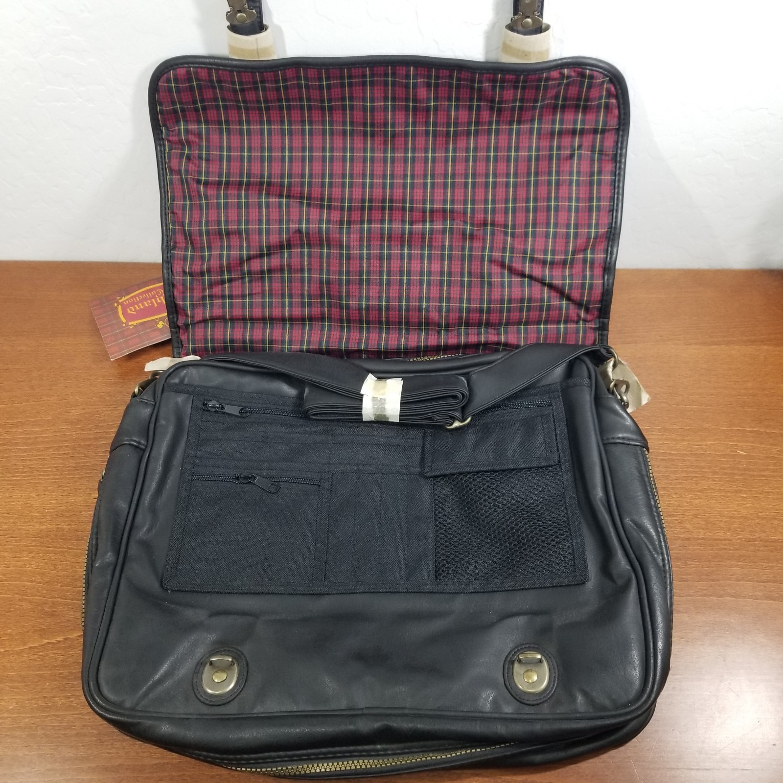 The Highland Collection Laptop Messenger Bag Briefcase Vegan Leather 6108 Black