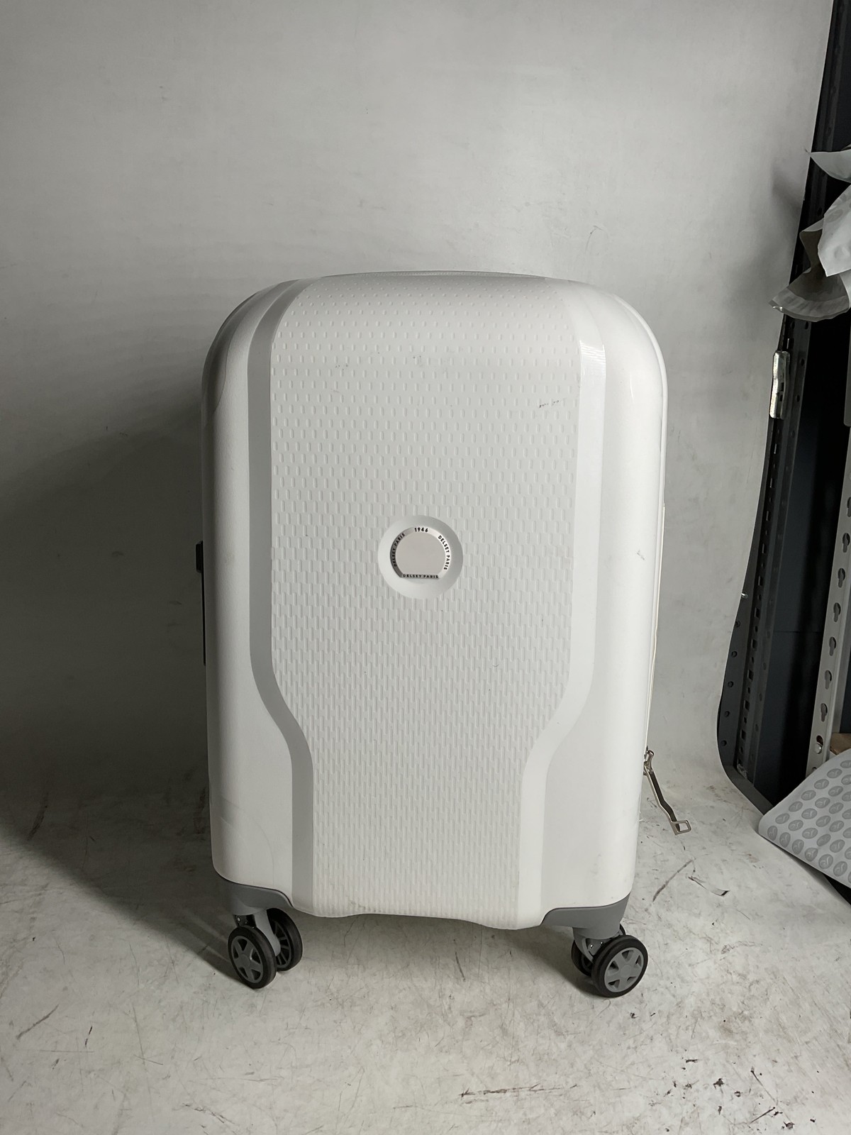 DELSEY Paris Clavel Hardside Expandable Luggage with Spinner Wheels 19 Inch U5