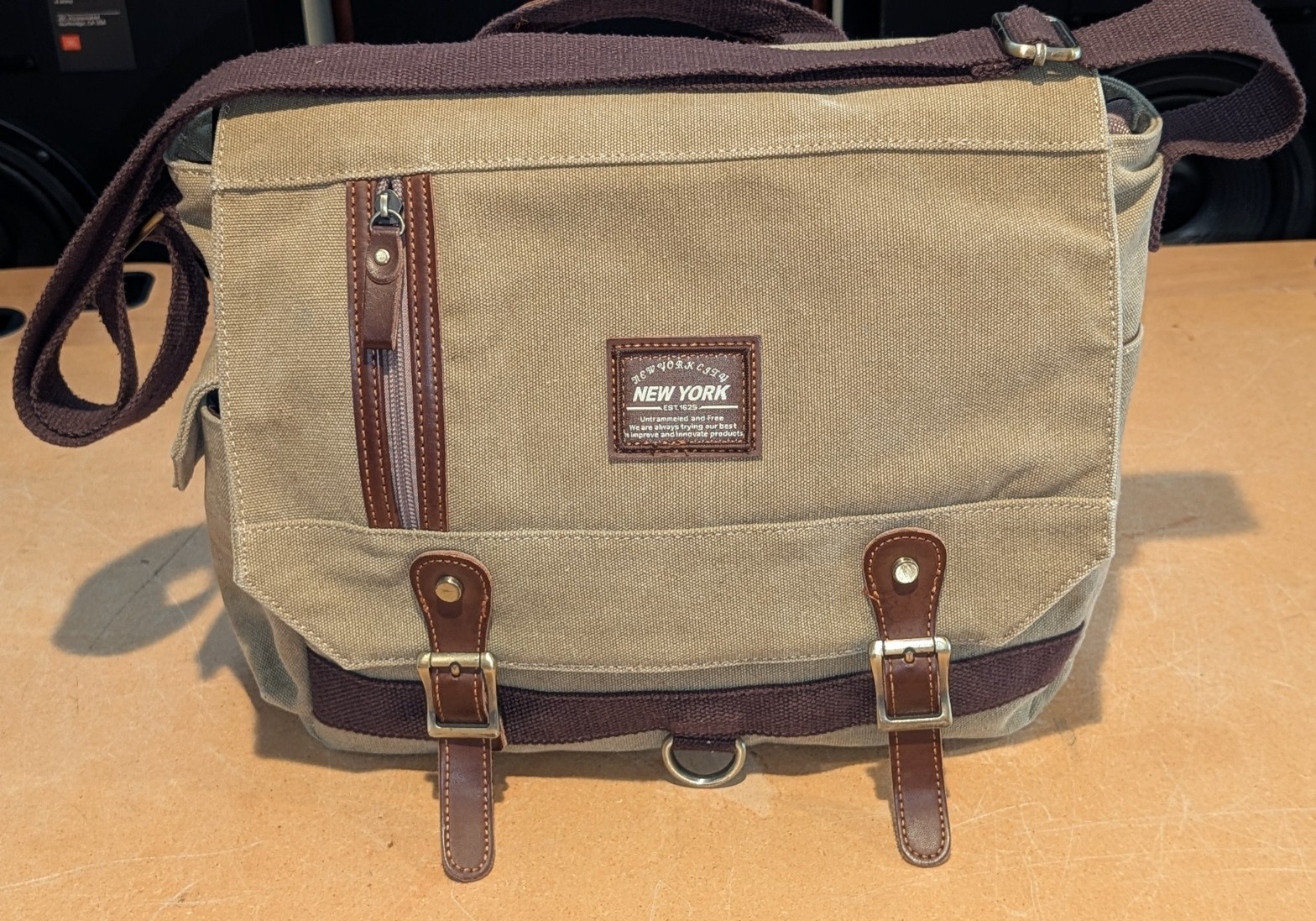 Vtg Y2K Kaukko NYC New York City Khaki Canvas Messenger Shoulder Bag 14x12x5