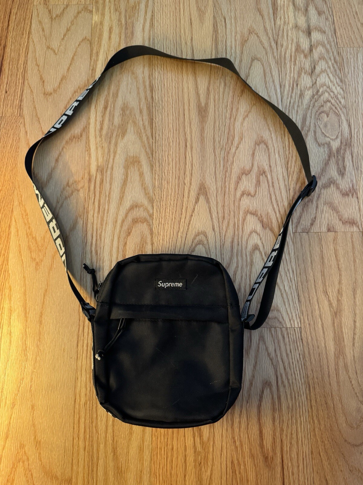 Supreme SS18 Shoulder Bag – Black