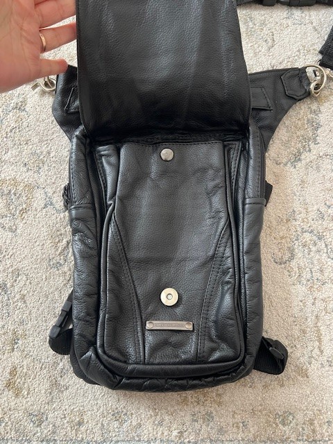 Milwaukee Leather X LARGE CONCEAL CARRY BLACK LEATHER THIGH BAG MOTO BIKE NEW