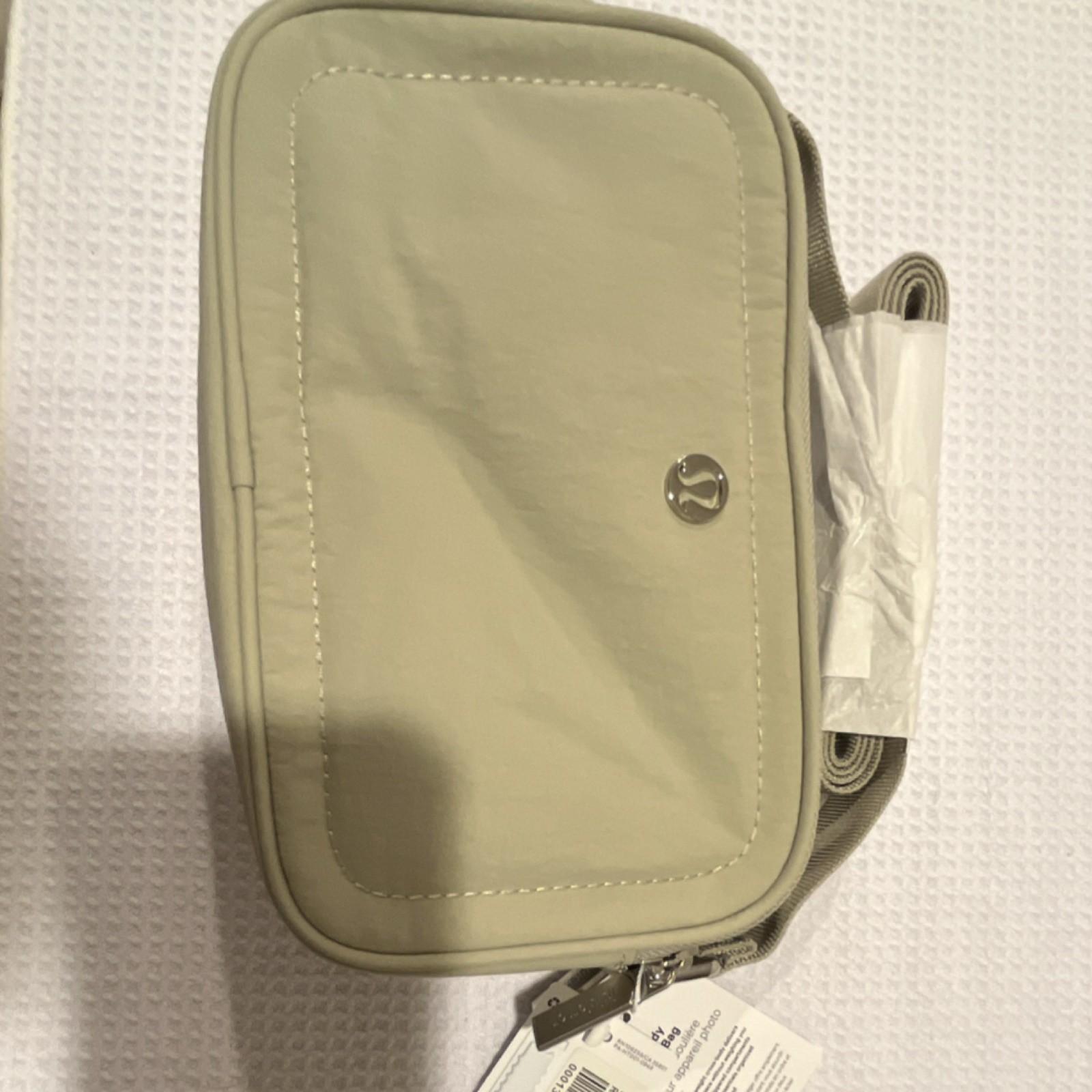 NWT Lululemon Crossbody Camera Bag Raw Linen