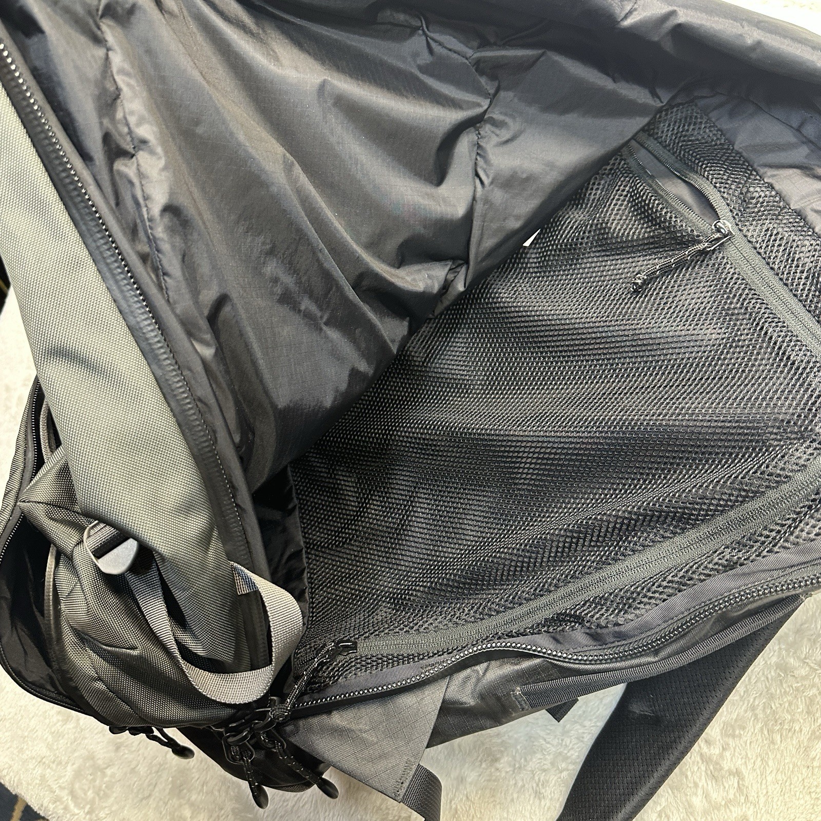 Lander Traveler Backpack Outdoor 19 Inch Computer Bag Crash pad computer protect