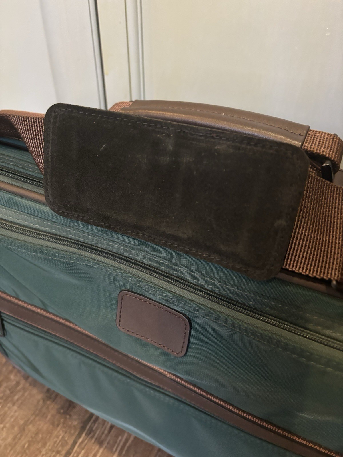 Tumi 2Way Briefcase Messenger Bag Green Brown Strips Strap Taiwan ROC