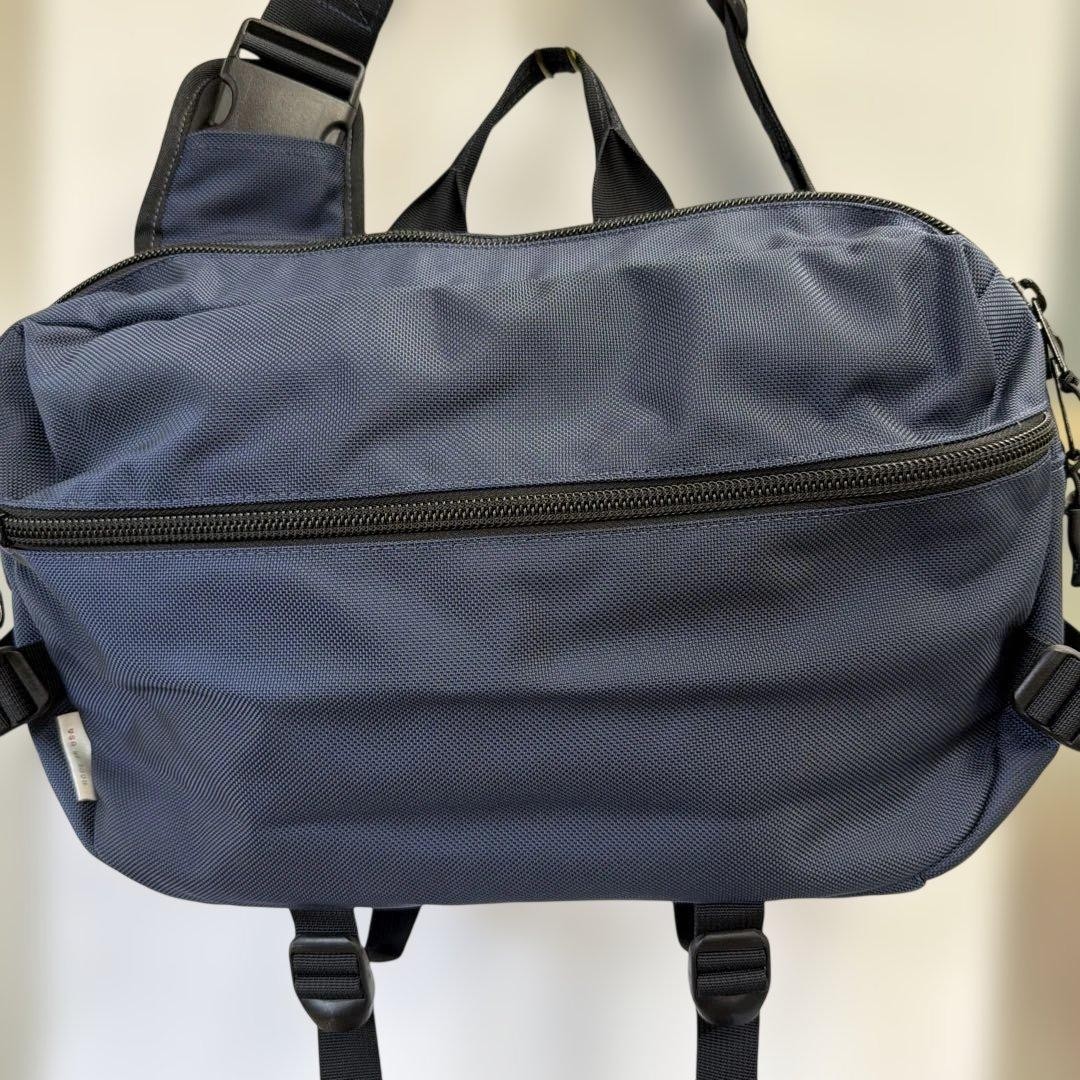 Dspatch Sling P Navy Crossbody Bag
