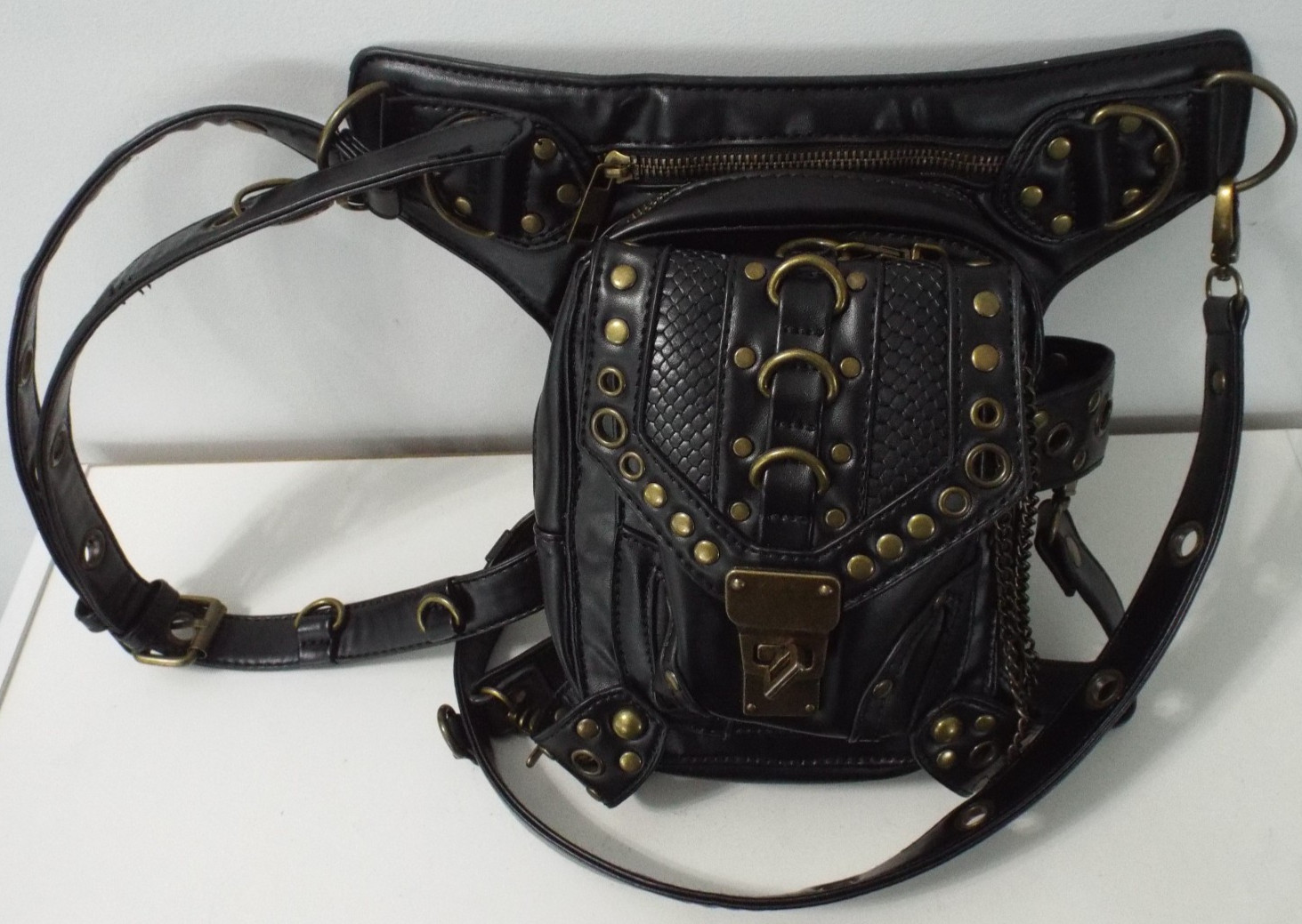 Rugged “Heavy-Duty Biker Belt” Leather Waist Bag w/Adjustable Brassy Hardware