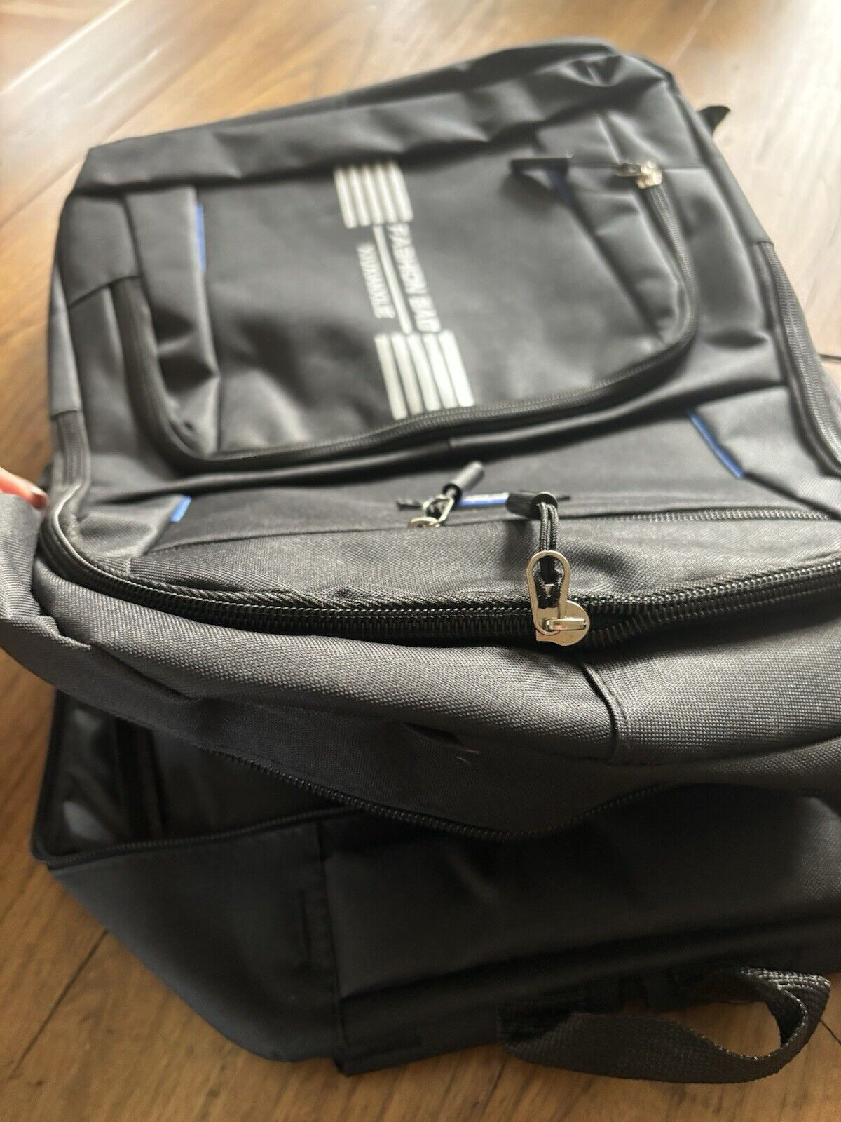XIUXIANXILIE Fashion Adjustable Backpack Bag Sport Black Multi-Compartment – NEW