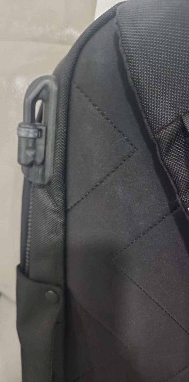 Pacsafe Intasafe Backpack Anti-Theft 20L Laptop Backpack (Black)