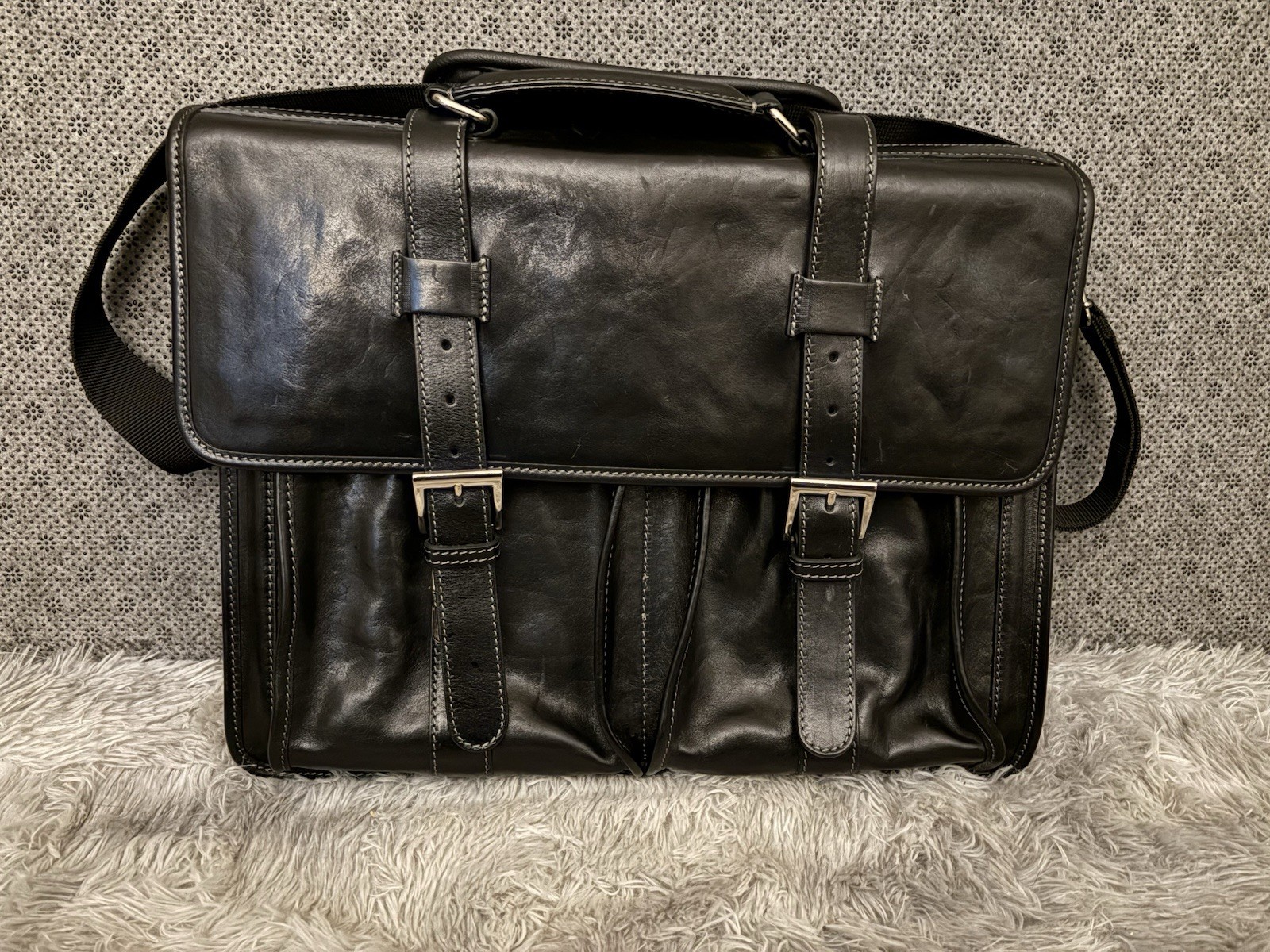 Floto Firenze Black Leather Buckle Strap Briefcase Messenger Bag Made In Italy