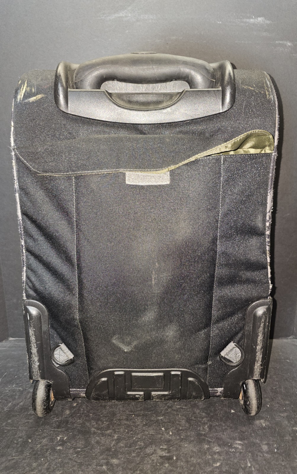 JanSport “THE 9” Backpack Wheeled Carry-On Travel Luggage 20x12x10 Digital Camo