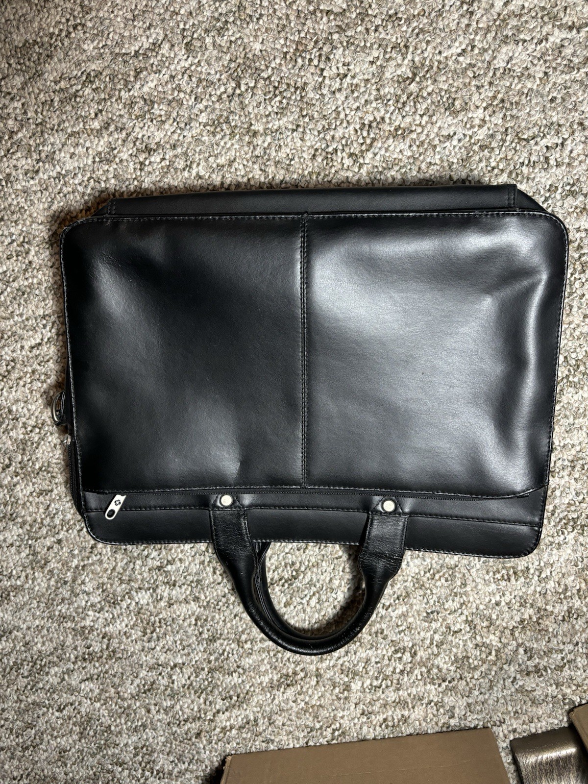 Samsonite Black Leather Briefcase W/ 4 Zip Pockets and Shoulder Strap Vintage