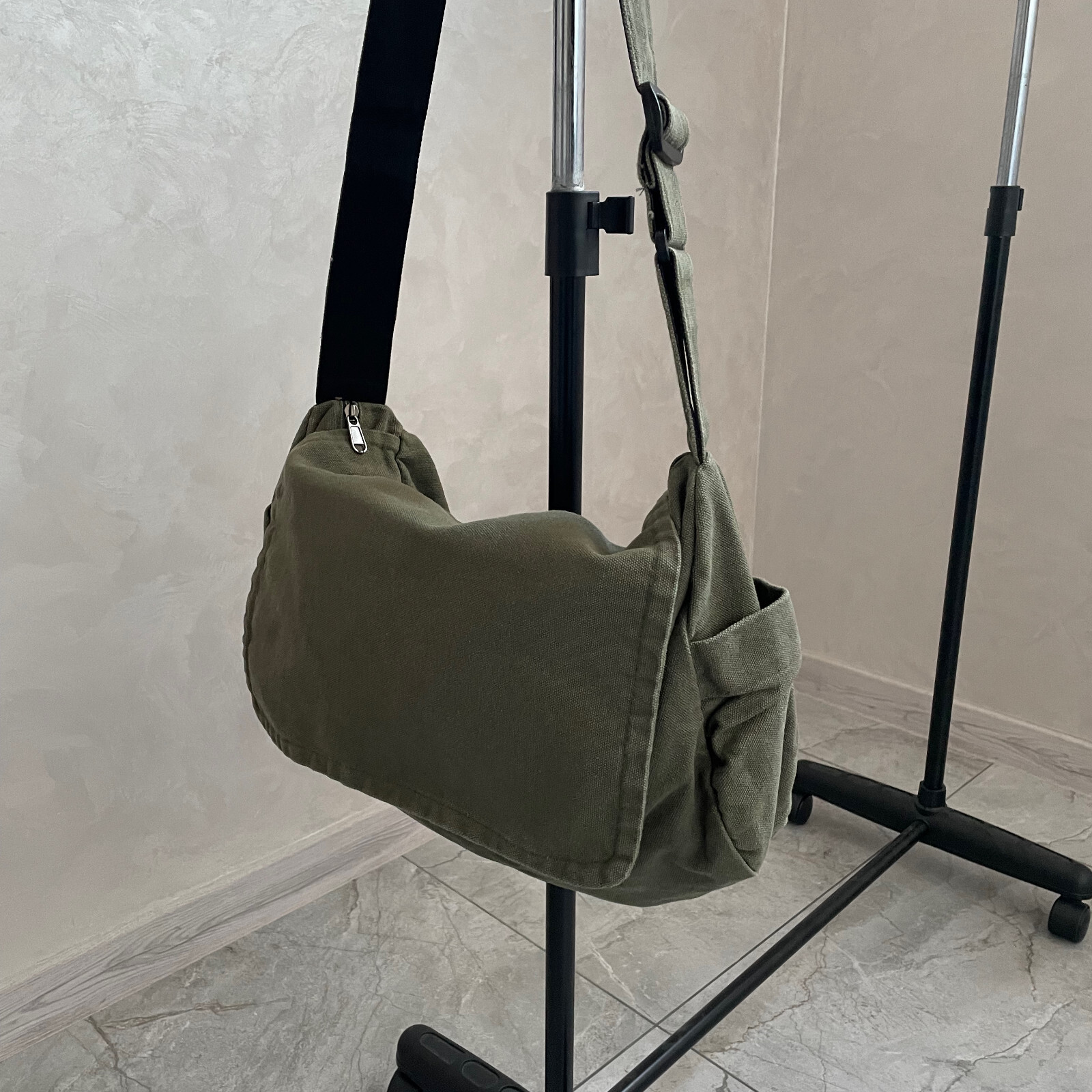 Canvas Crossbody Bag Extra Large for Women and Men for School and Travel, y2k