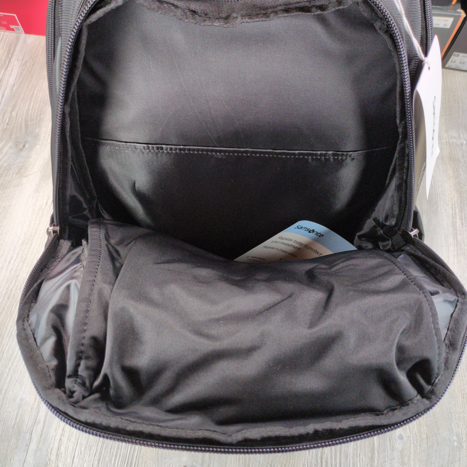 Samsonite Tectonic X 17″ Laptop Backpack Black/Red (19″ x 13″ x 8″) New