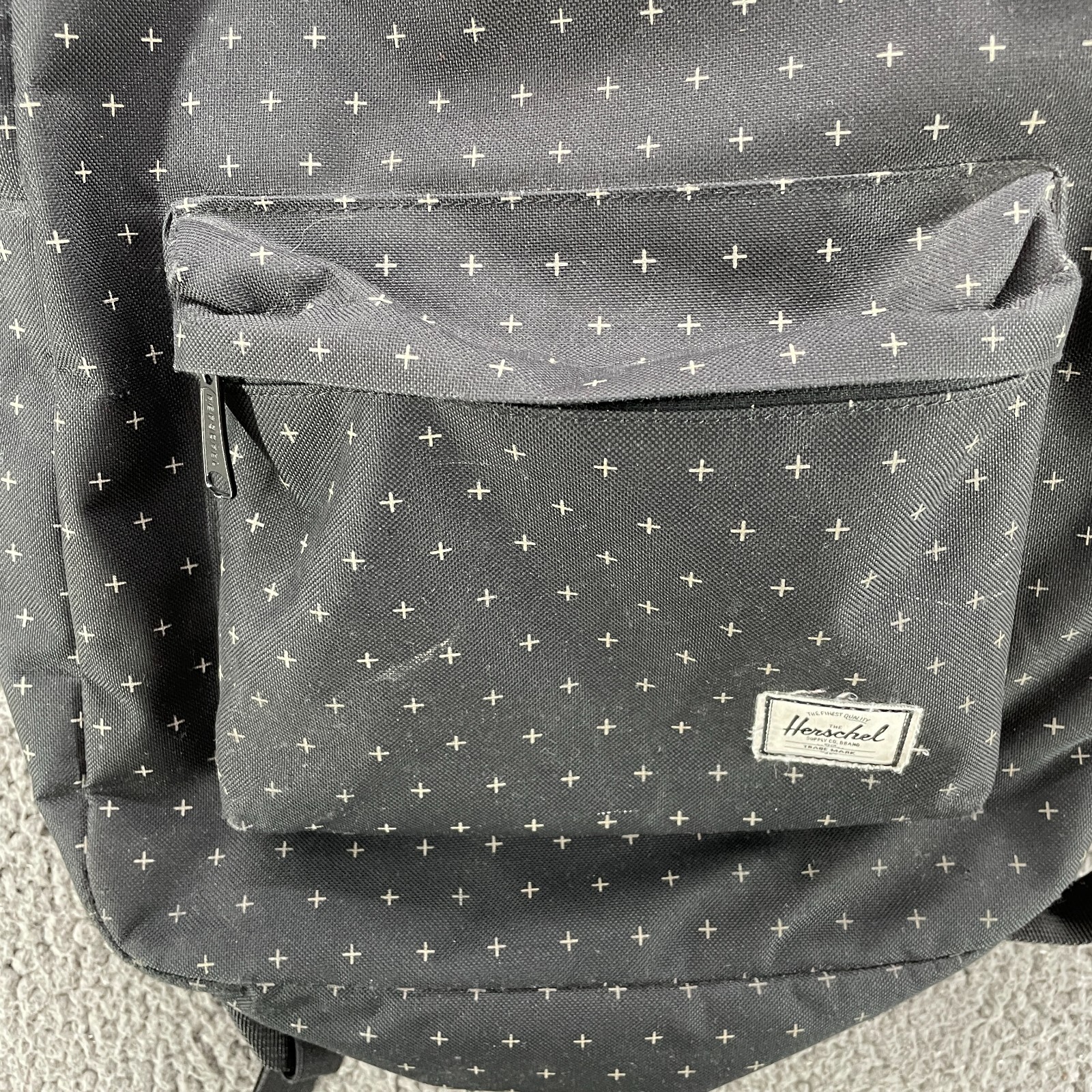 Herschel Pop Quiz Canvas Backpack Black Gridlock Gold Red White Stripe Interior