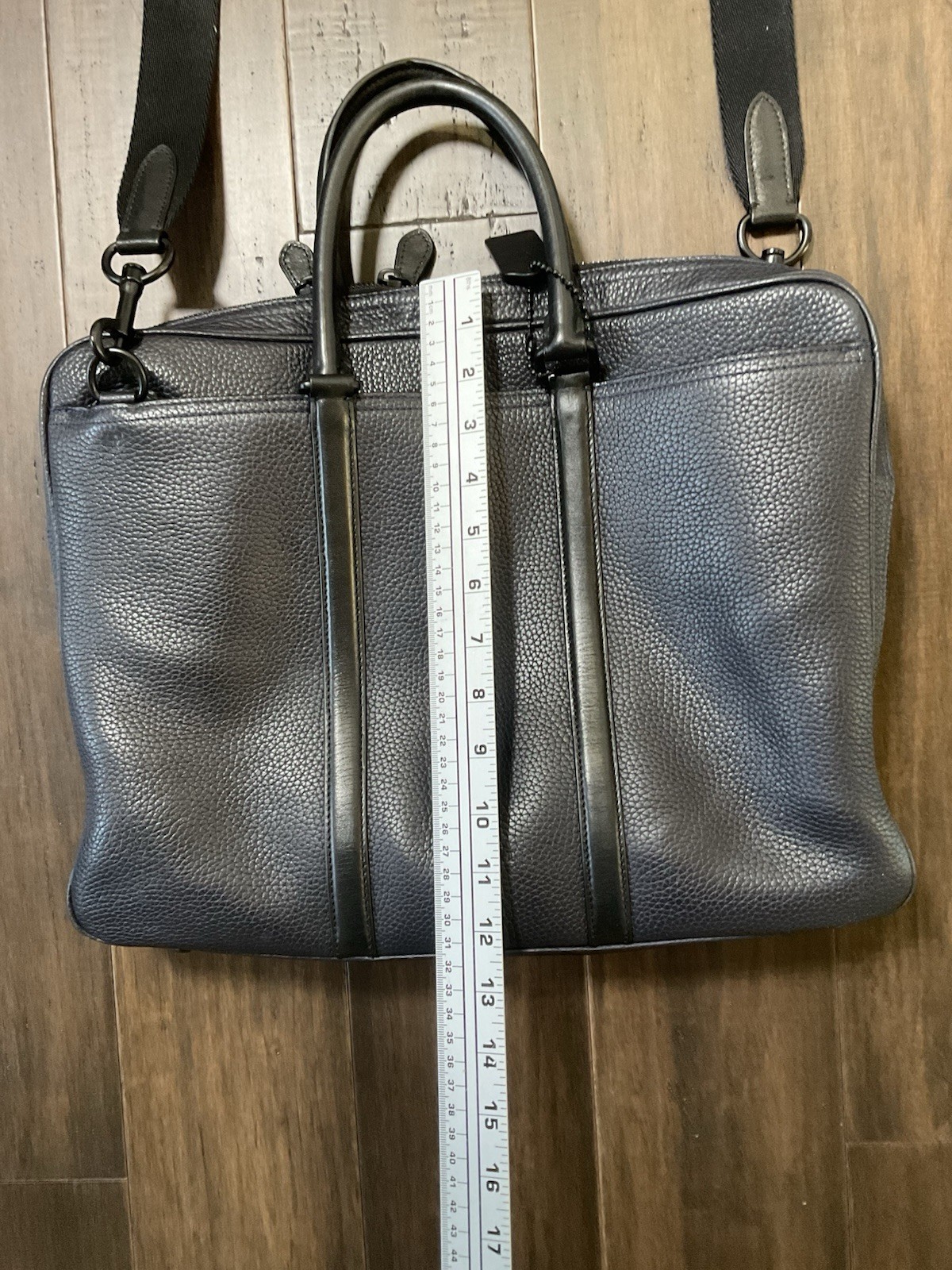 COACH Men’s Pebble Leather 57781 Navy Black Briefcase Bag Metropolitan Slim