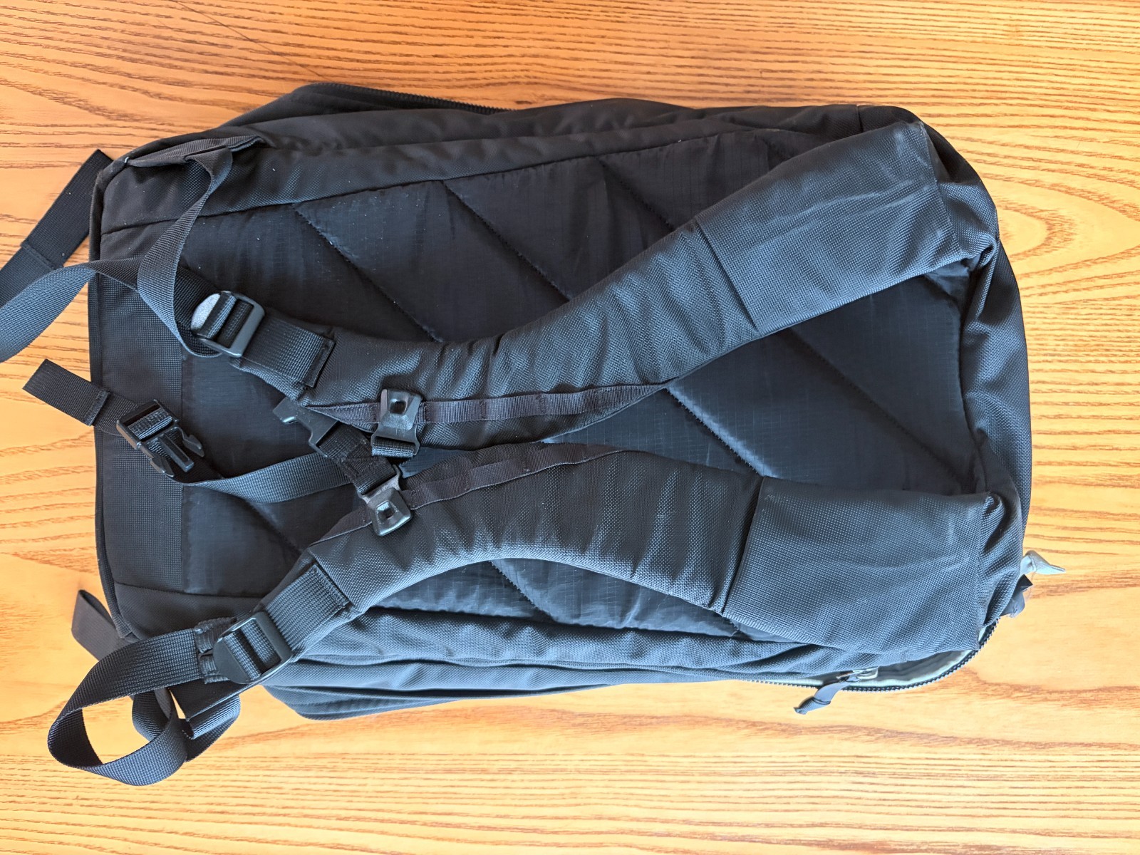 Evergoods CPL24 V3 Civic Panel Loader 24L Backpack 2023 Update Clamshell EDC