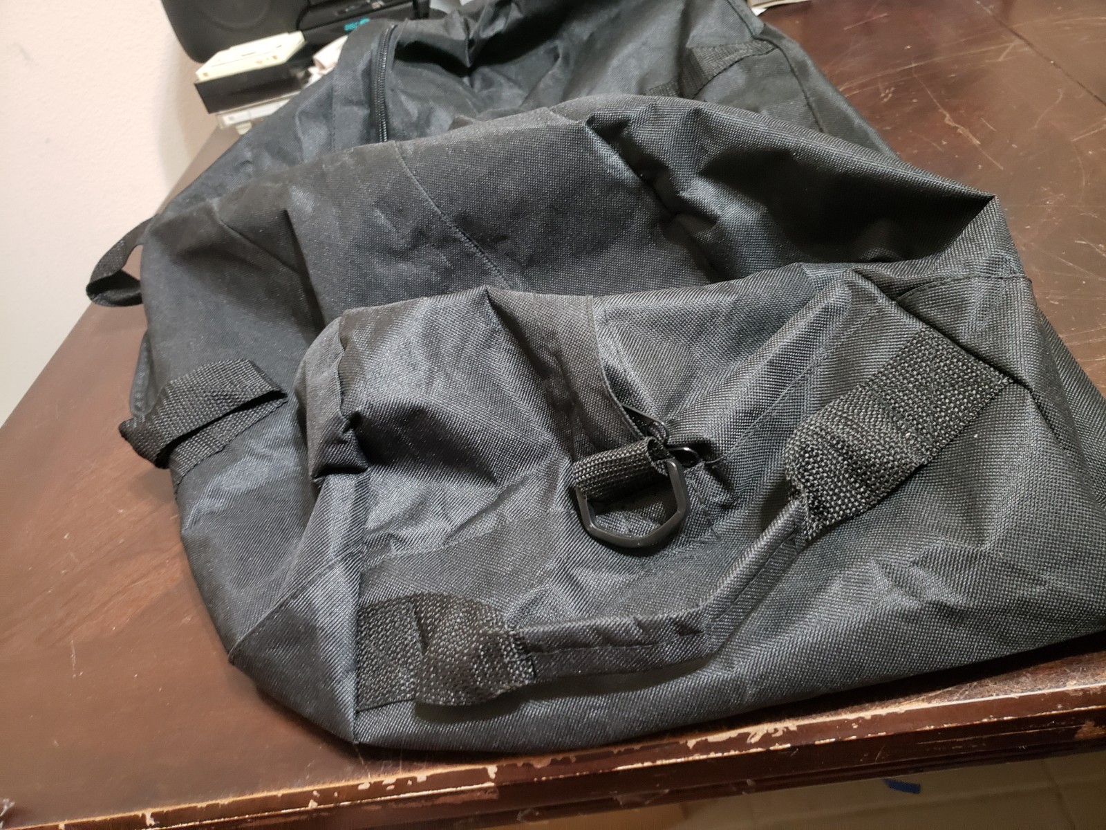 DALIX 21″ Sports Duffle Gym Sling Travel Bag in Black New Unused With Strap Z1