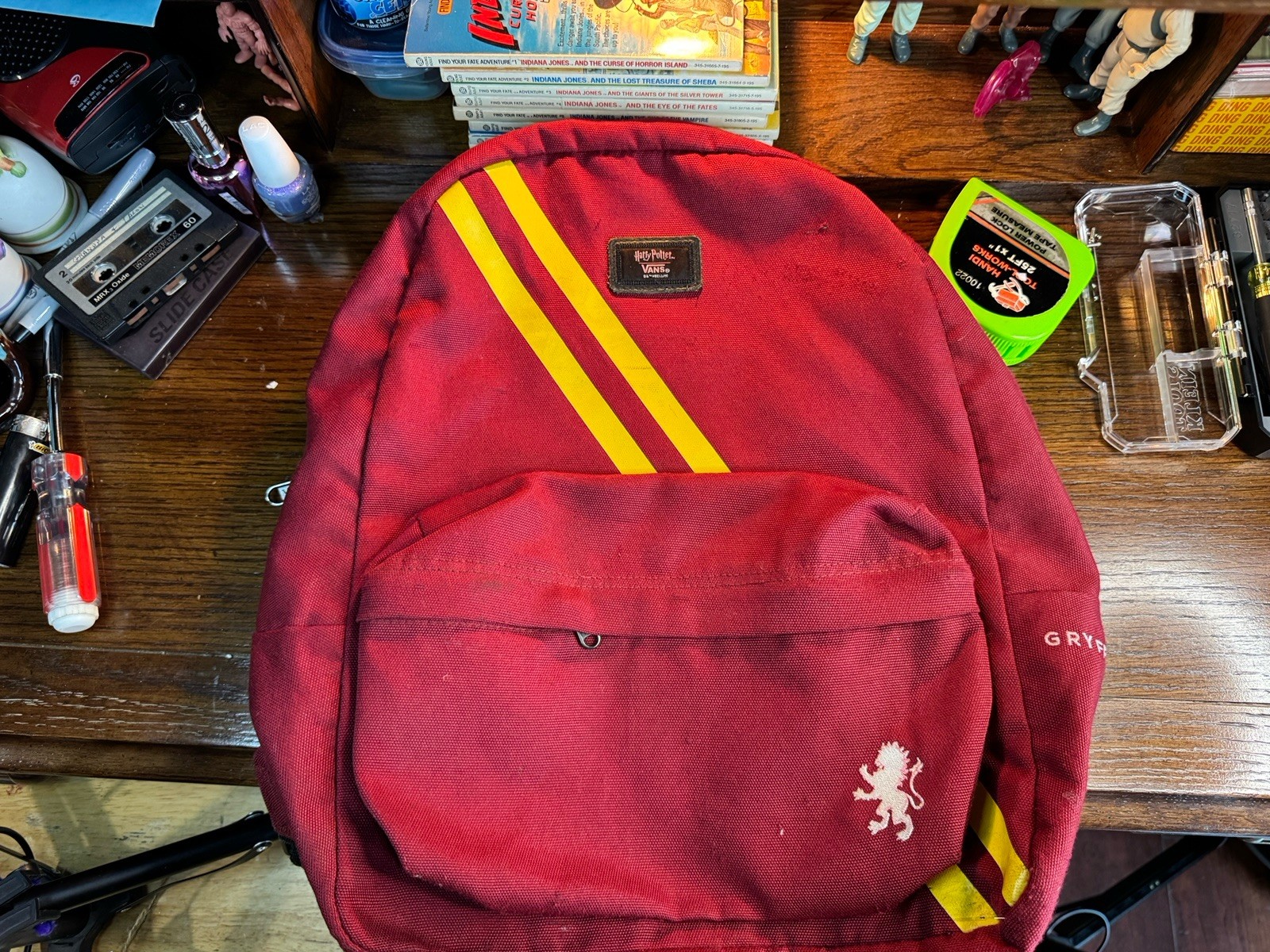 VANS X HARRY POTTER OLD SKOOL III GRYFFINDOR BACKPACK 16″ HIGH PRE-OWNED