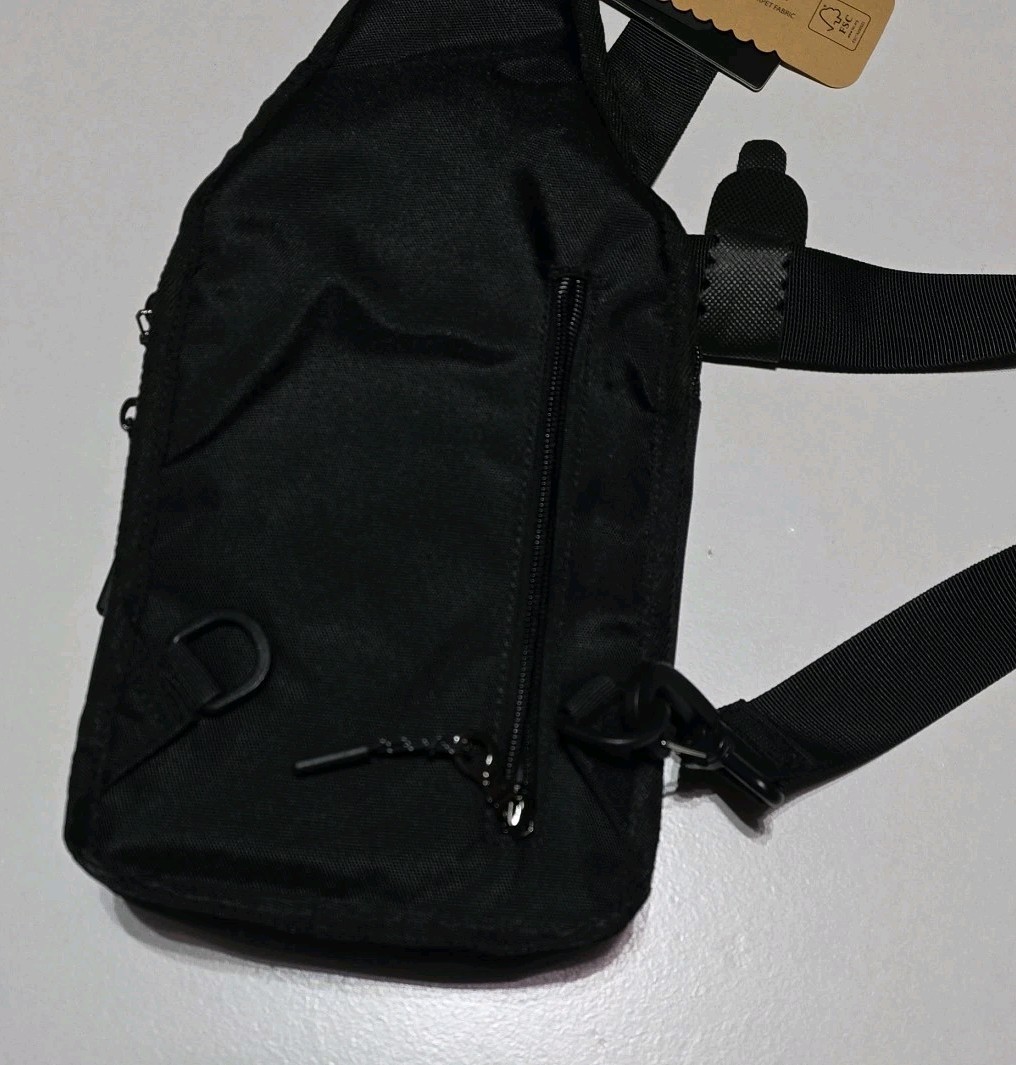 True Religion Brand Jeans Yeta 2.0 Black Sling Crossbody Bag – Unisex NWT