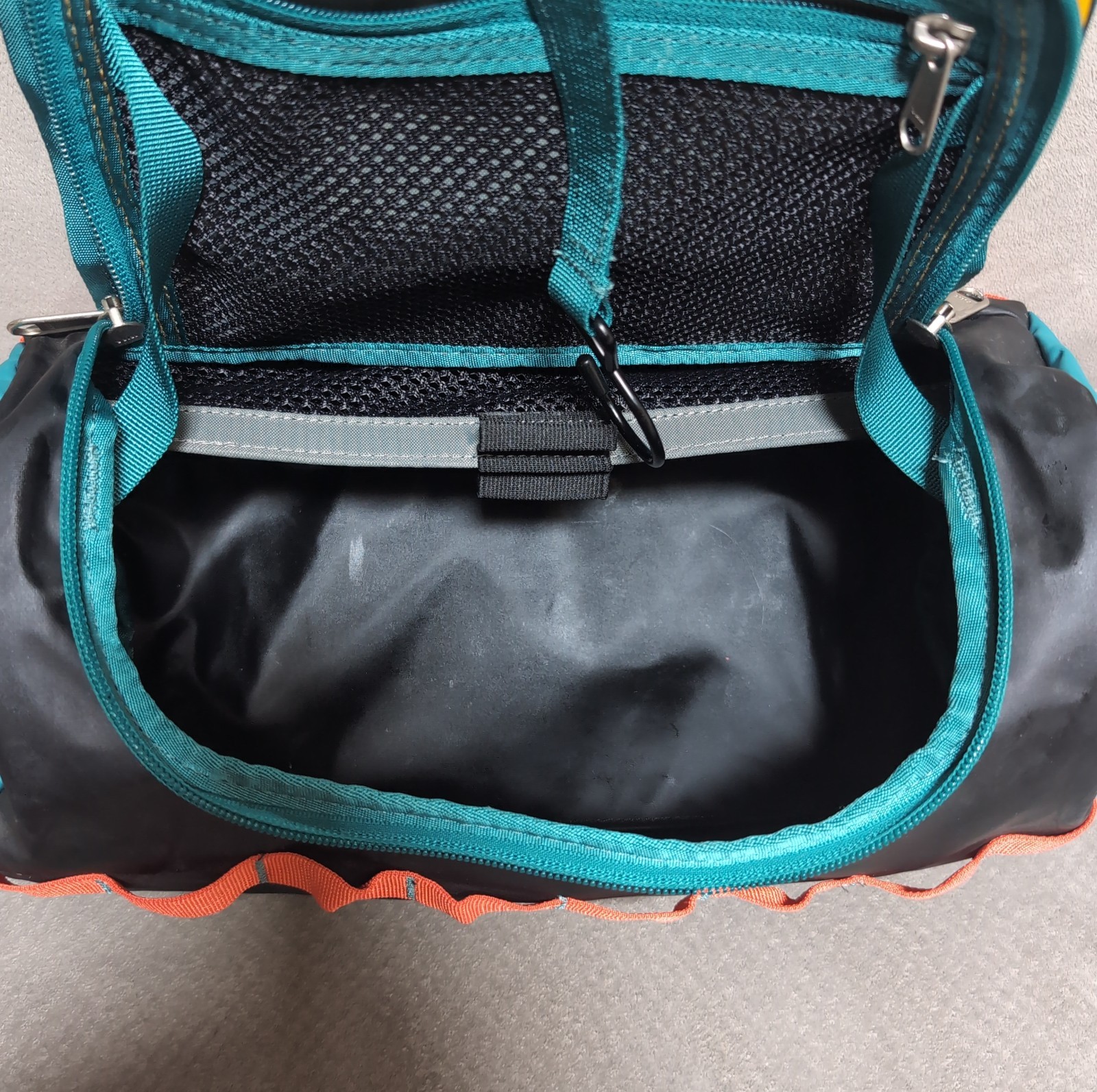 The North Face Base Camp Travel Canister L Black Orange Teal Yellow