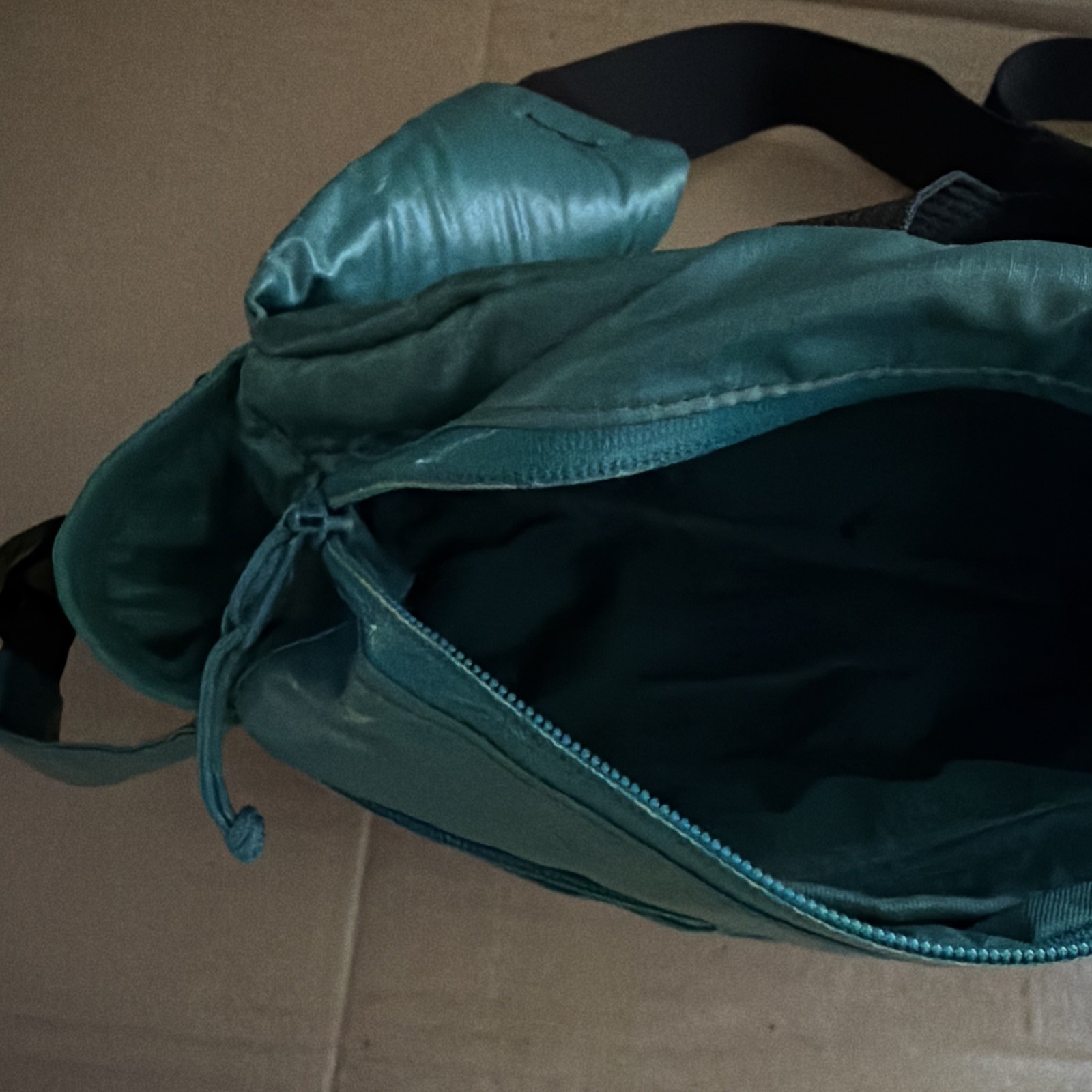 AUTHENTIC preowned SUPREME waist bag teal GREEN fanny pack FW17 pockets PLUS vgc