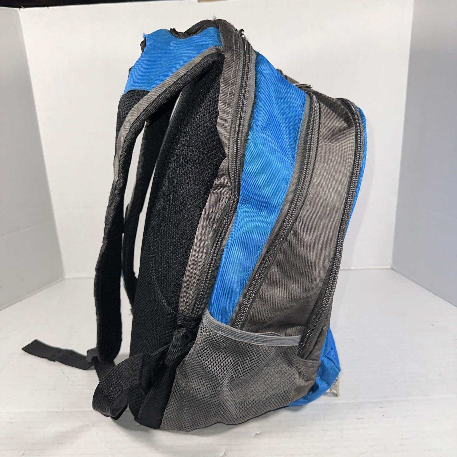 FILA Nexus Backpack Laptop, Tech Friendly, Tablet Pocket Unisex $60 SEE PIC