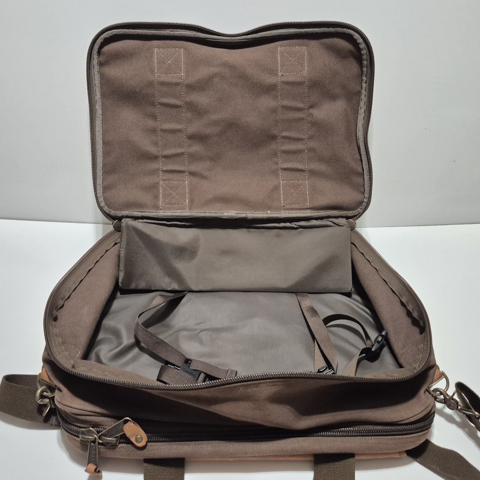 Cabela’s Brown Canvas Leather Large Messenger Laptop Carryon Travel Luggage Bag