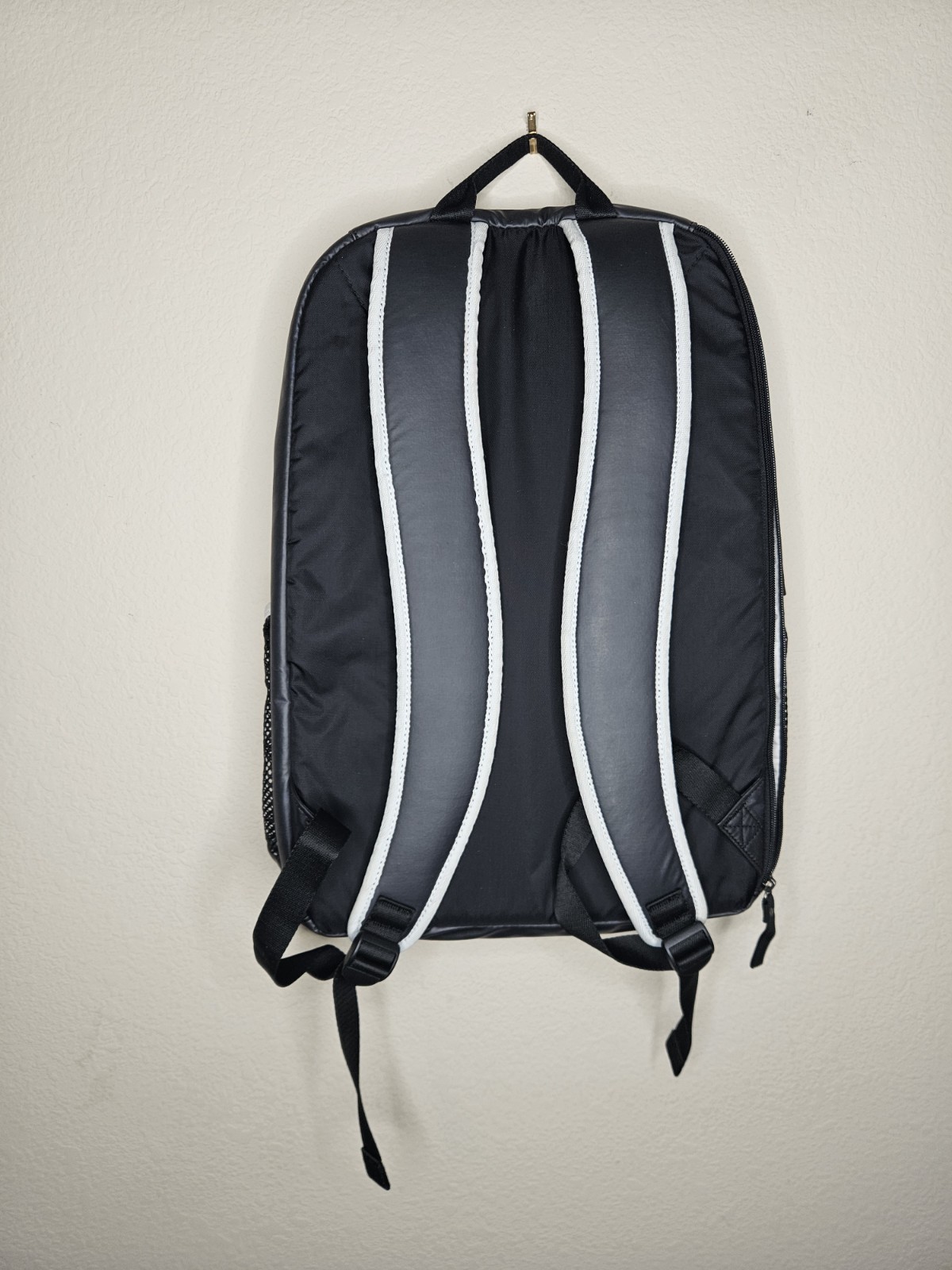 Oakley 23L Performance Coated Back Pack Backpack Jet Black One Size