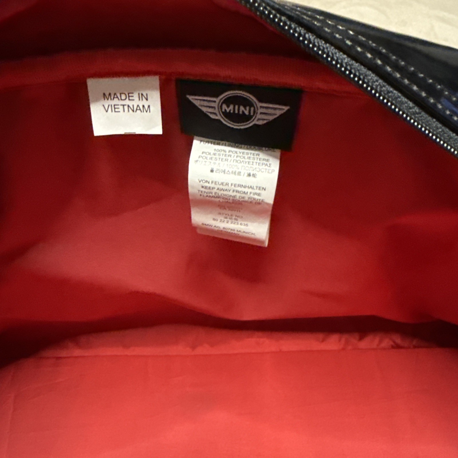 MINI Cooper Black Patent Duffel Bag Large 27” Weekender Red Lining Strap