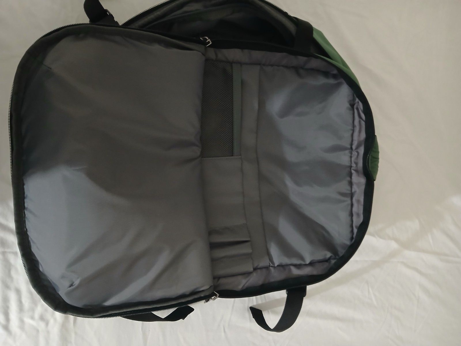 Open Story Unisex 35L Zip Closure Adjustable Travel Backpack Bag, Mint Green
