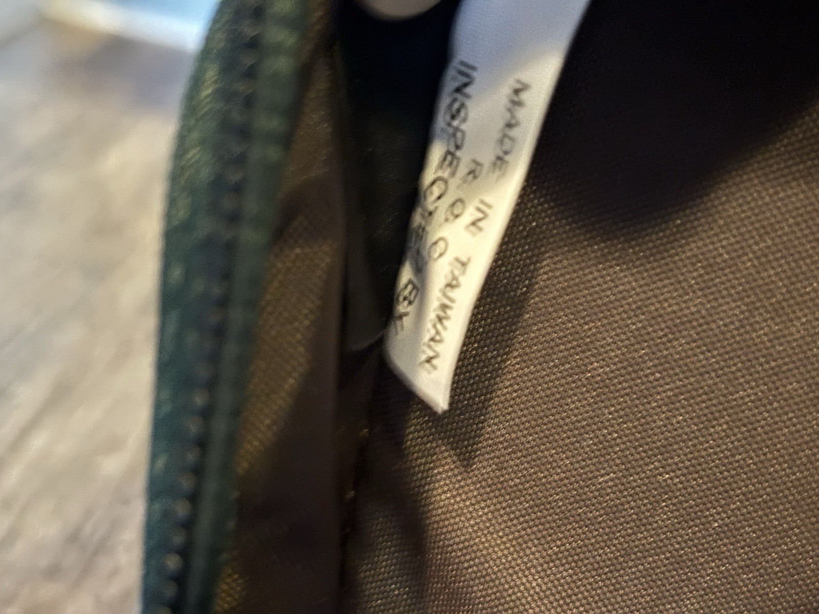 Tumi 2Way Briefcase Messenger Bag Green Brown Strips Strap Taiwan ROC