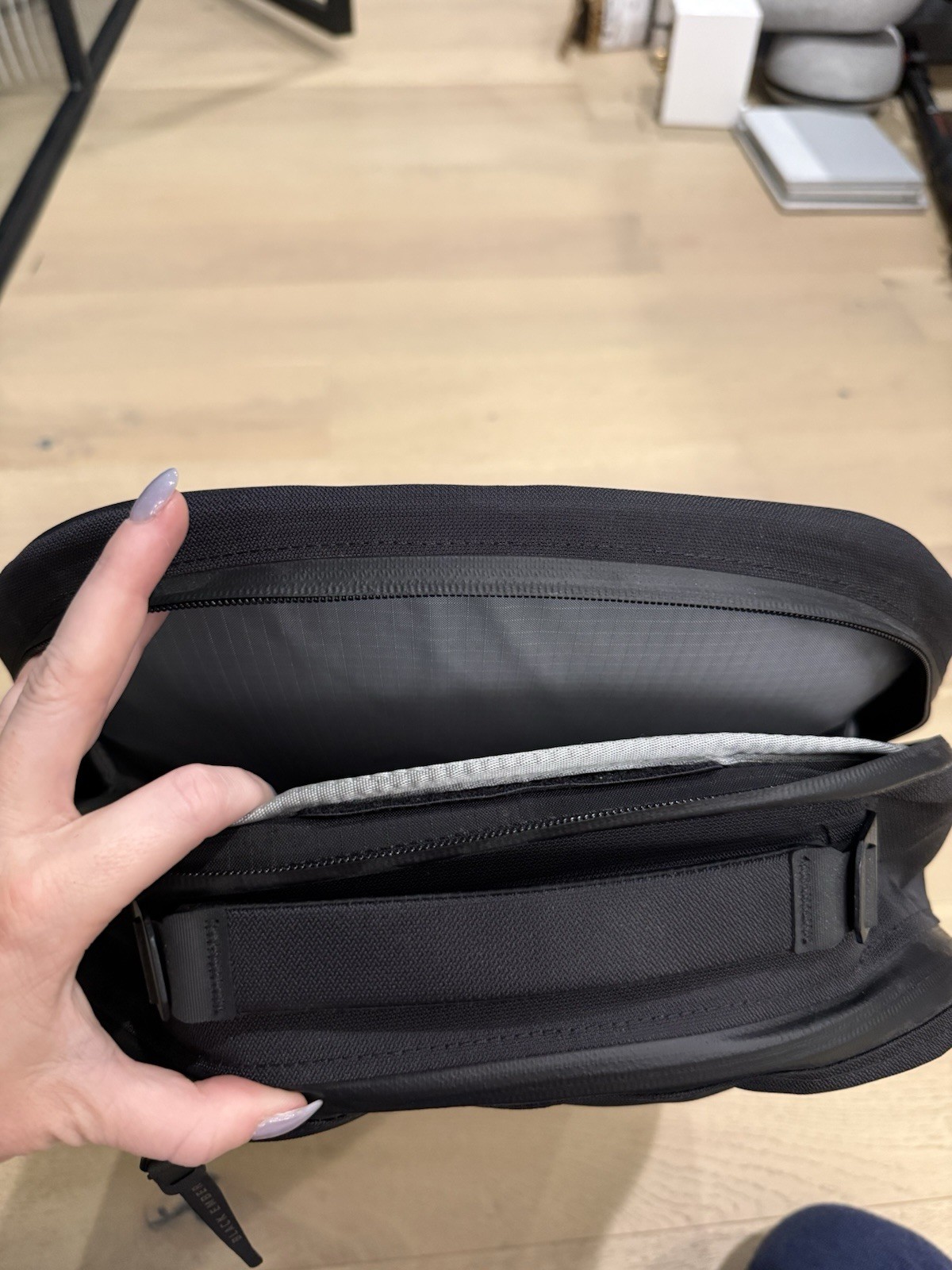 Black Ember Citadel R3 25L
