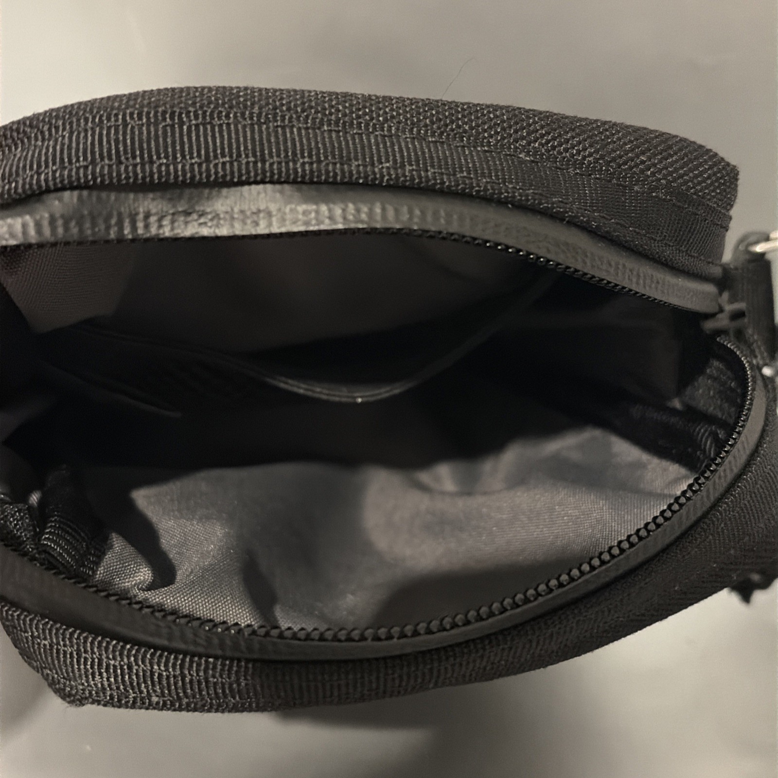 CHROME INDUSTRIES Shoulder Accessary Pouch Crossbody Purse Bag with Strap RARE