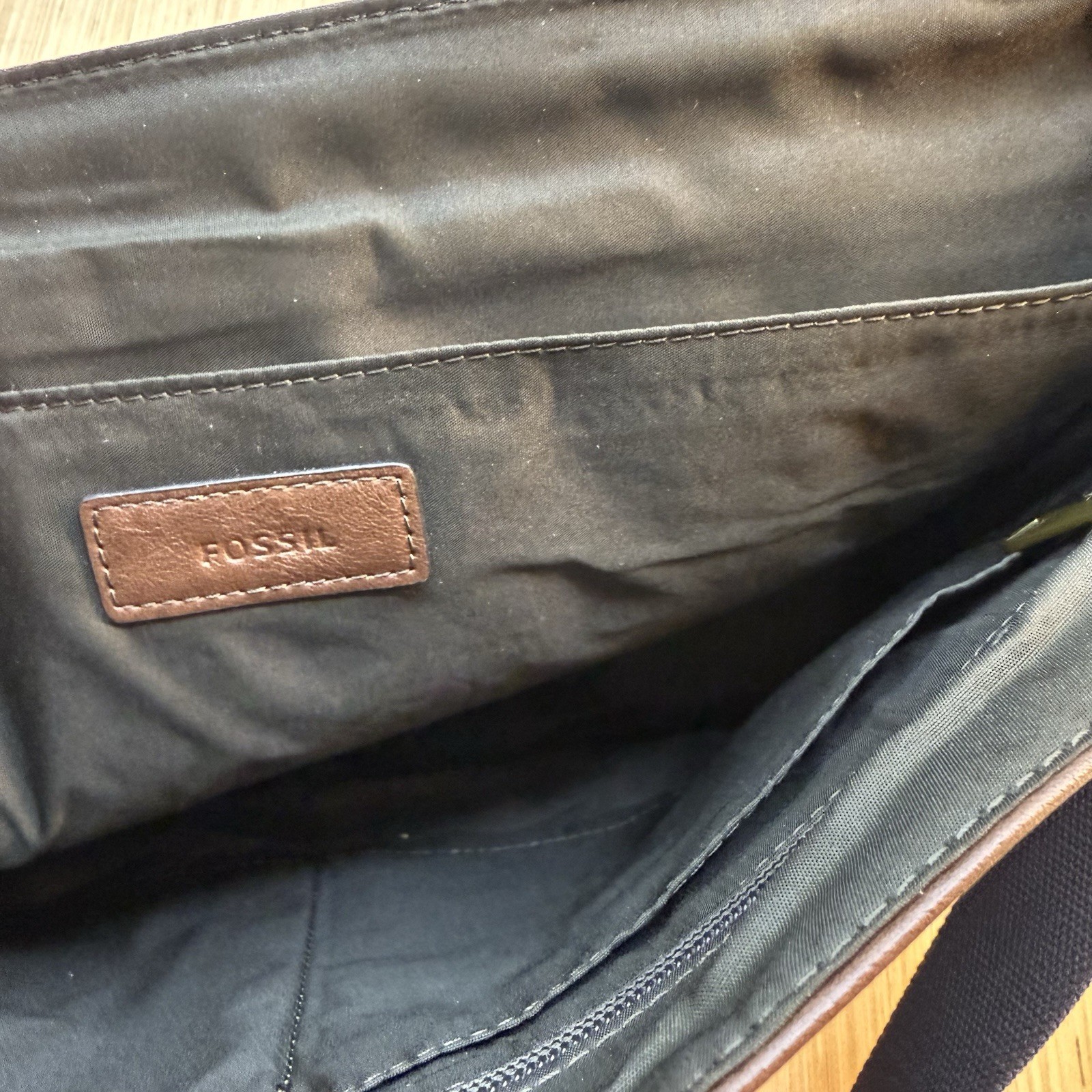 FOSSIL Rich Brown Leather Messenger Satchel Computer Laptop Cross Body Bag 16×12