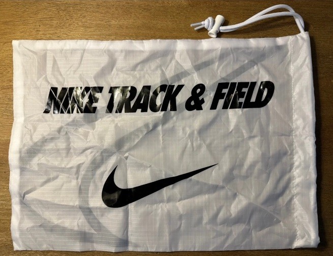 NIKE TRACK AND FIELD DRAWSTRING SHOE BAG WHITE SIZE 11.5″x 16.5″ NEW