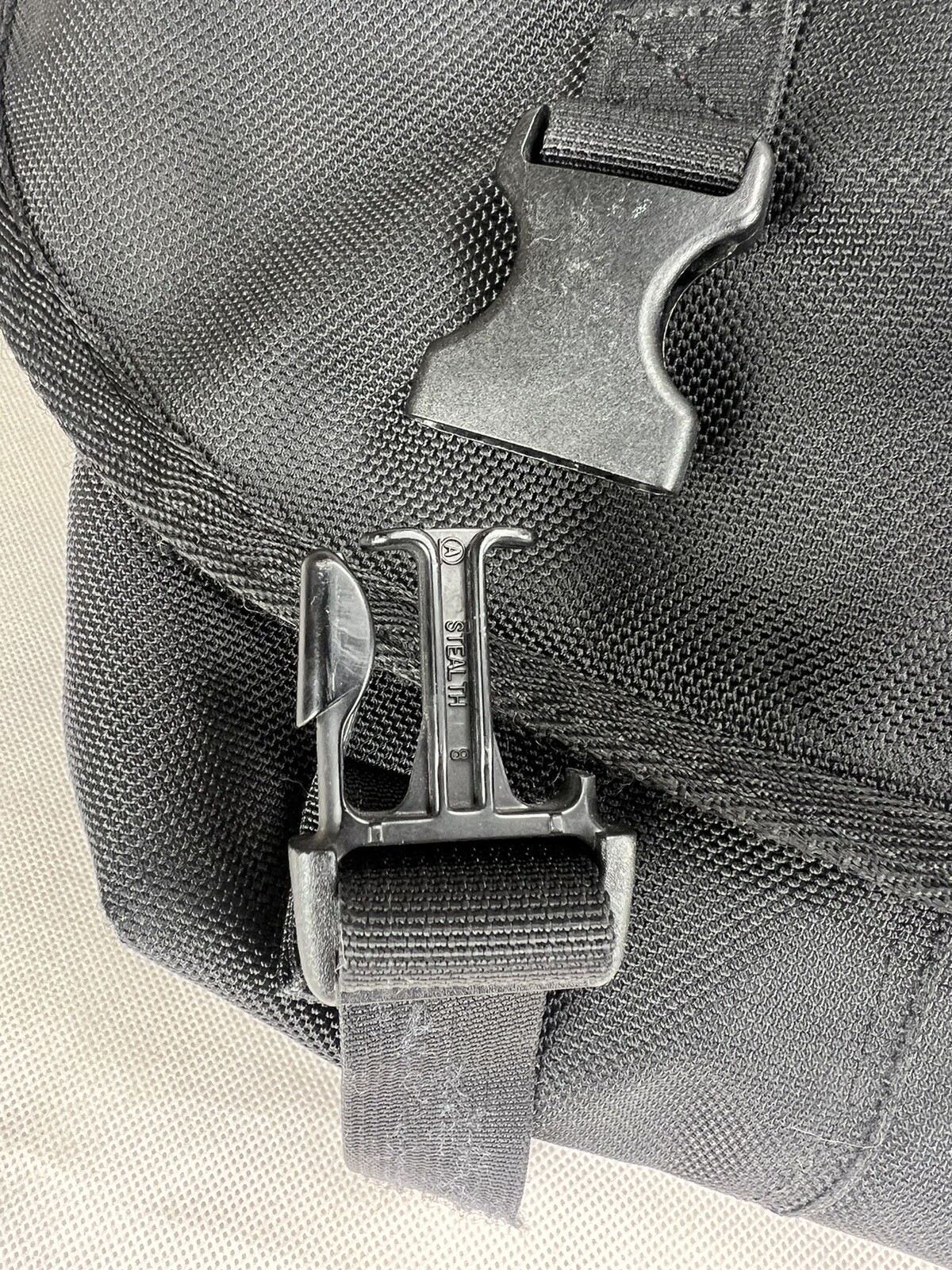 Timbuk2 Messenger Bag Black Cross Body Shoulder Carrier See Photos, Read Desc