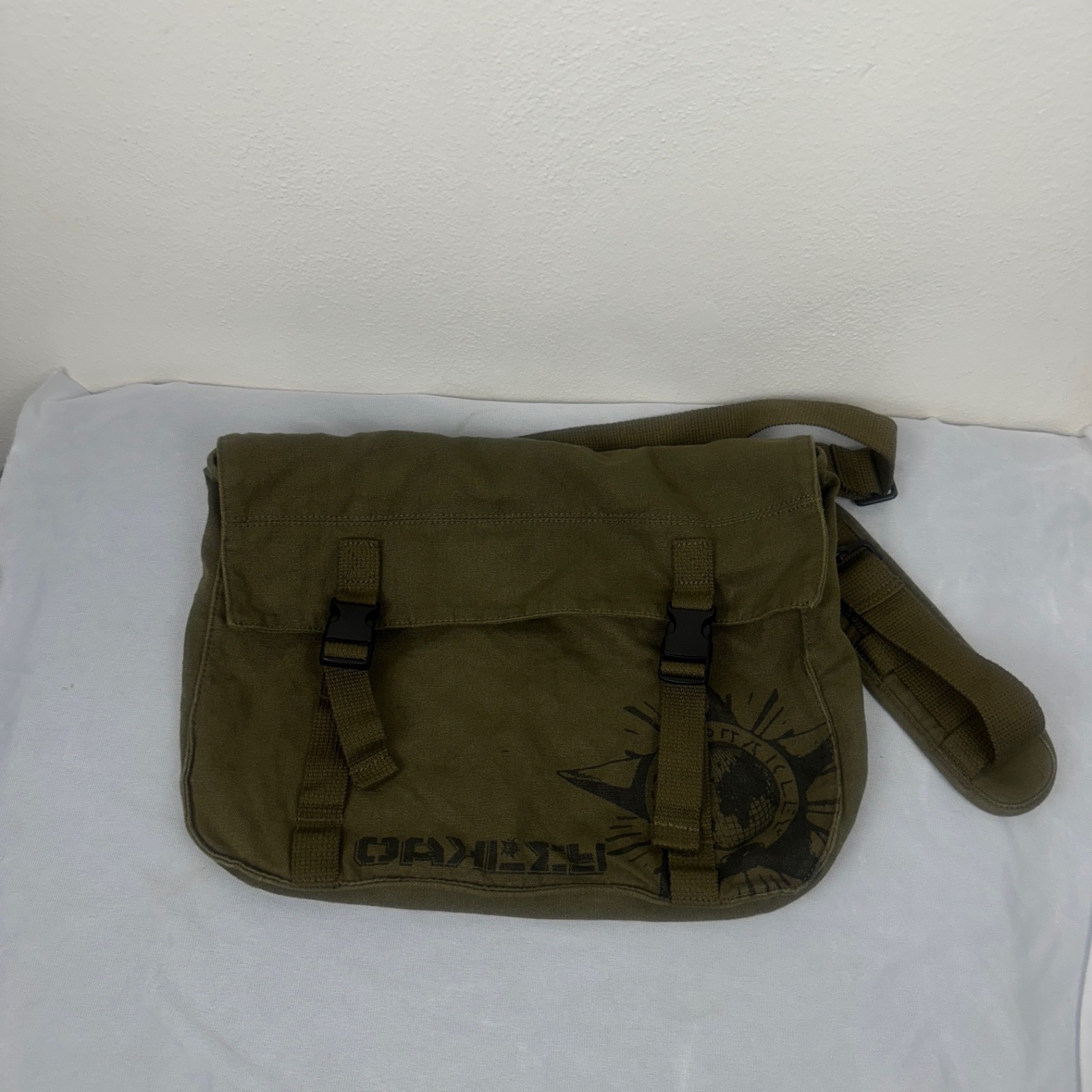 RARE Vintage Y2K Oakley Red Shift Messenger / Tote Bag 100% Cotton