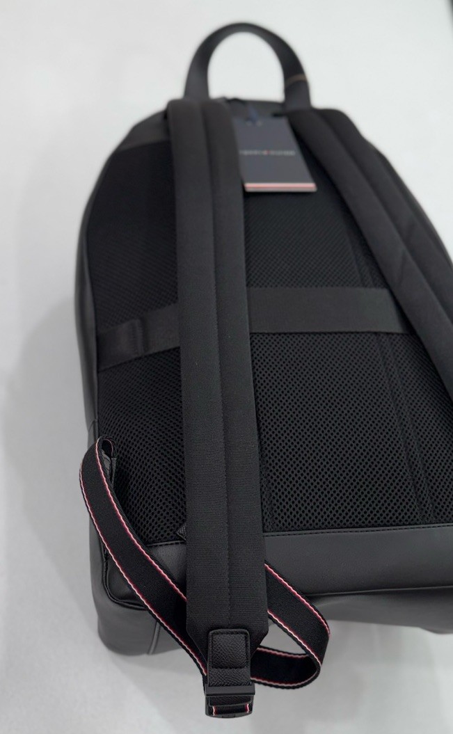 Tommy Hilfiger Men’s Dome Logo Backpack, Black, One Size