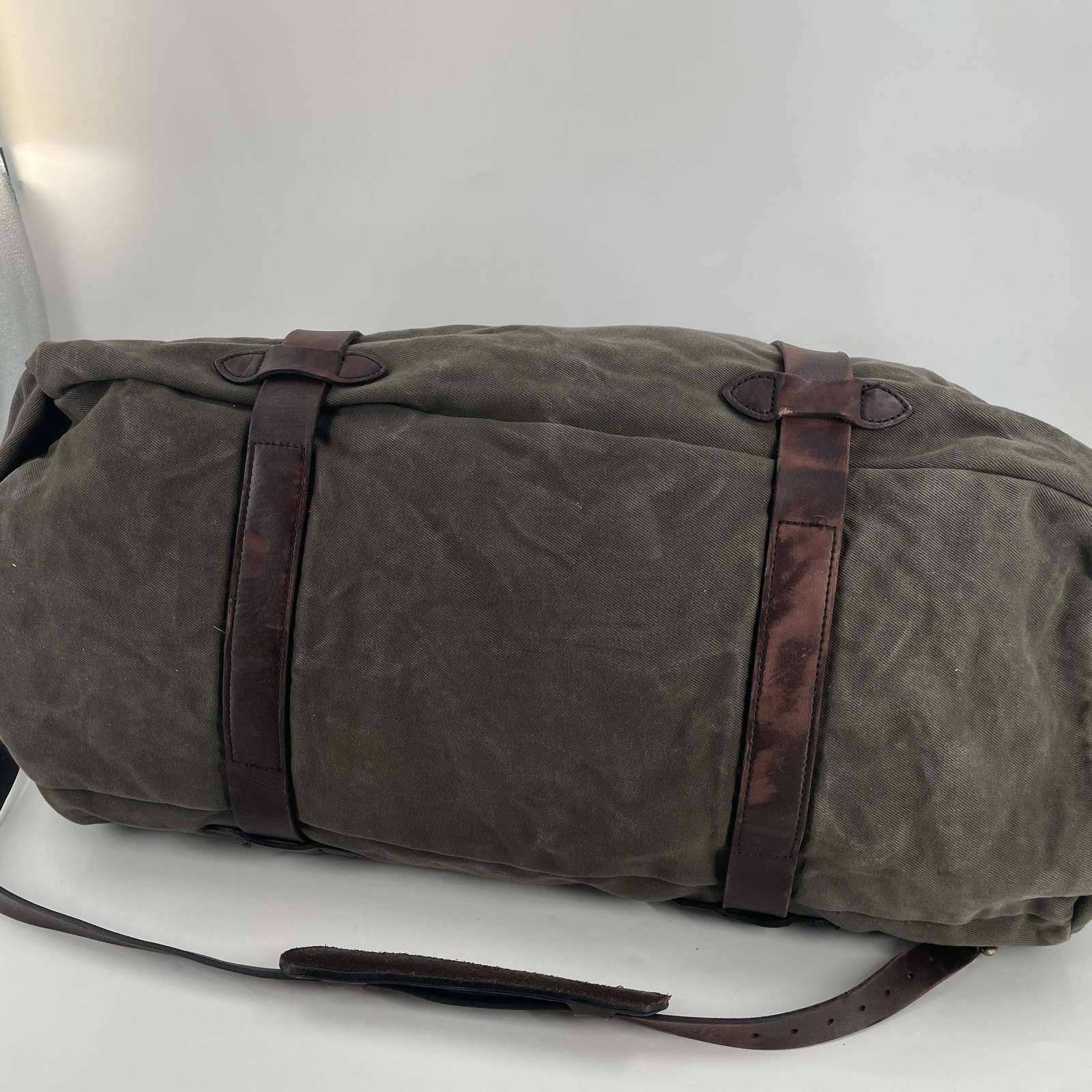 Filson Rugged Twill Duffle Bag in Otter Green – Old Size 25” – Bridle Leather