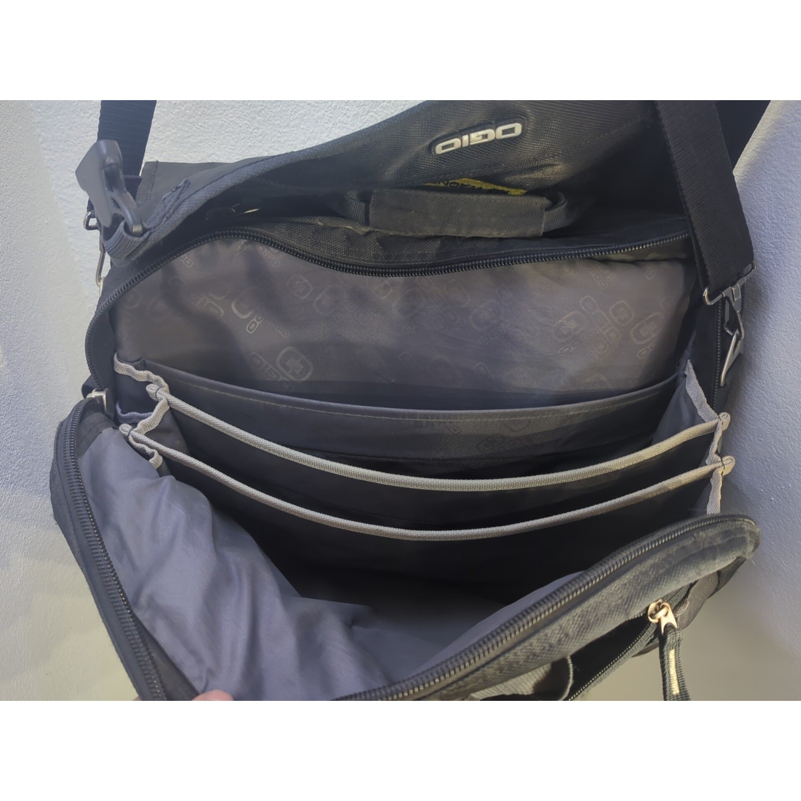 Ogio Jack Pack Messenger Bag With Wagner CAT Logo Black Large Tool School