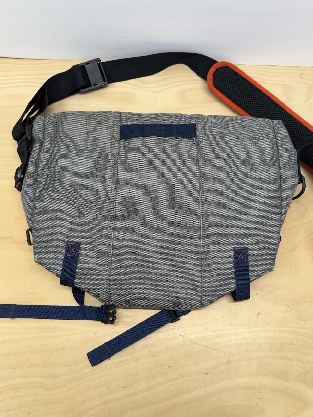 Timbuk2 Messenger Laptop Gray & Orange Shoulder Bag Crossbody Size 17×12
